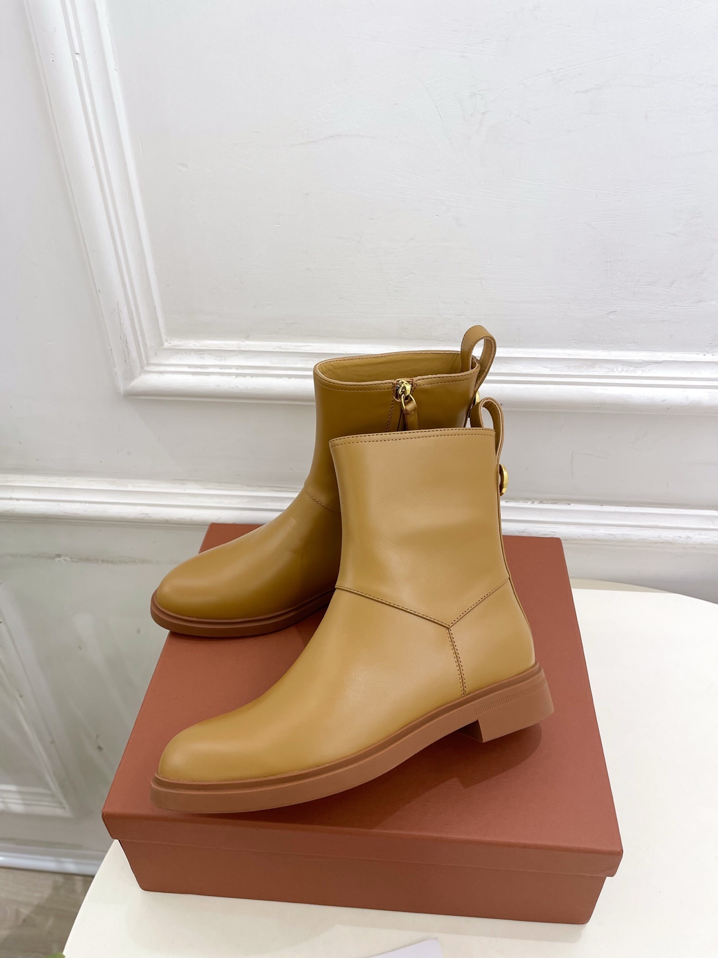 Loro Piana 乐悠翩雅 代购级别⚠️2025秋冬新品 复古简约内拉链短靴—————————