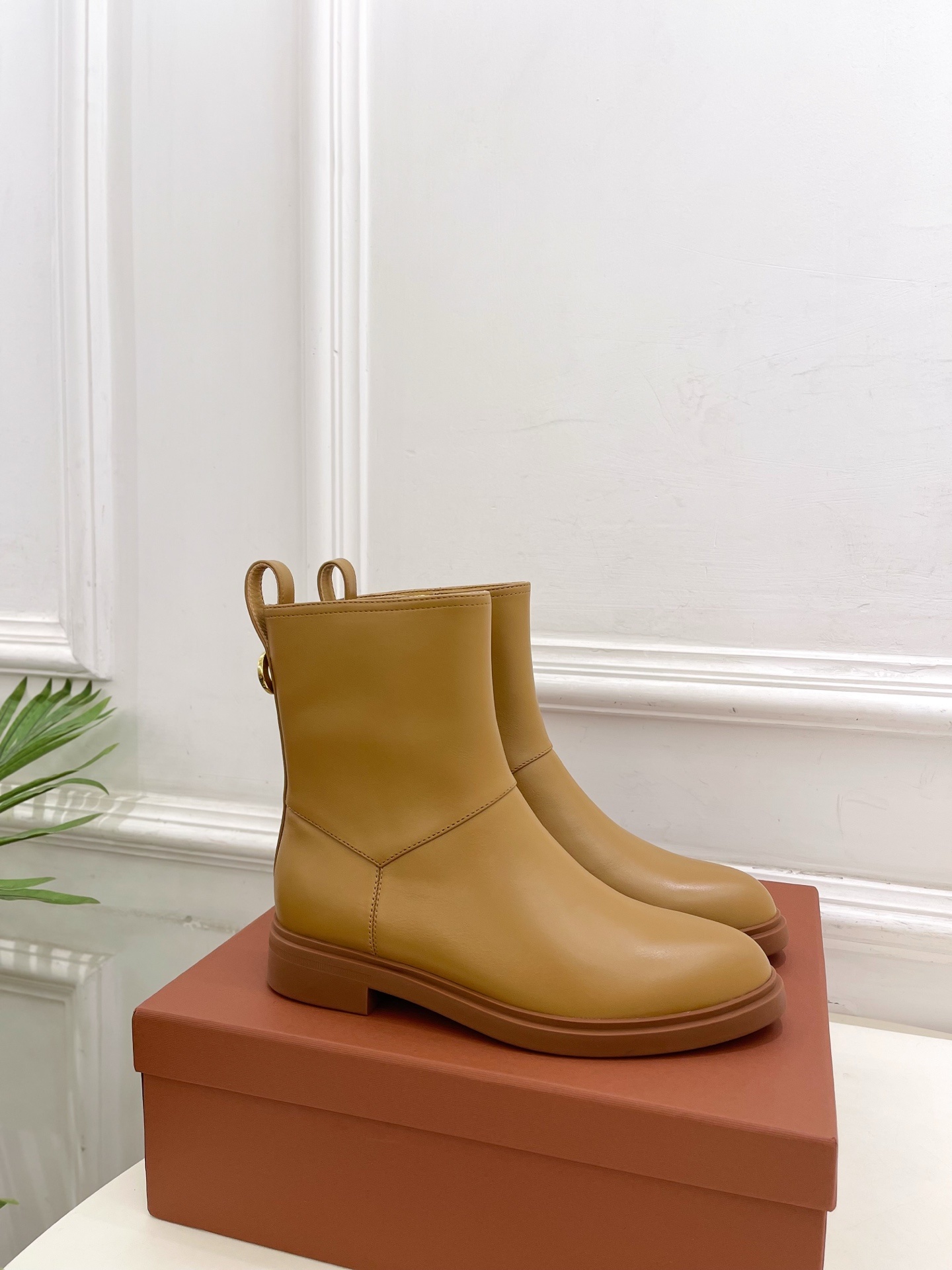 Loro Piana 乐悠翩雅 代购级别⚠️2025秋冬新品 复古简约内拉链短靴—————————