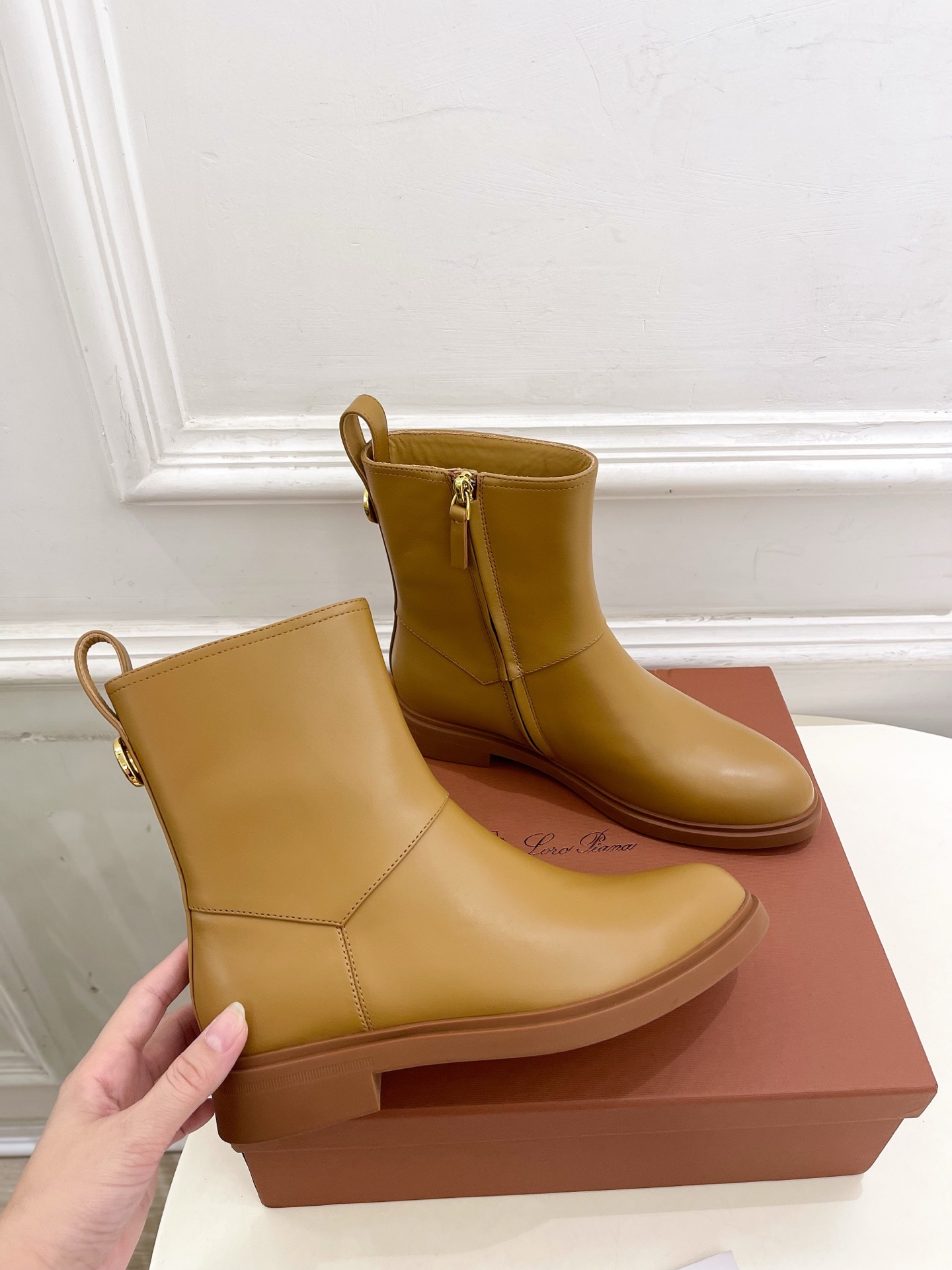 Loro Piana 乐悠翩雅 代购级别⚠️2025秋冬新品 复古简约内拉链短靴—————————