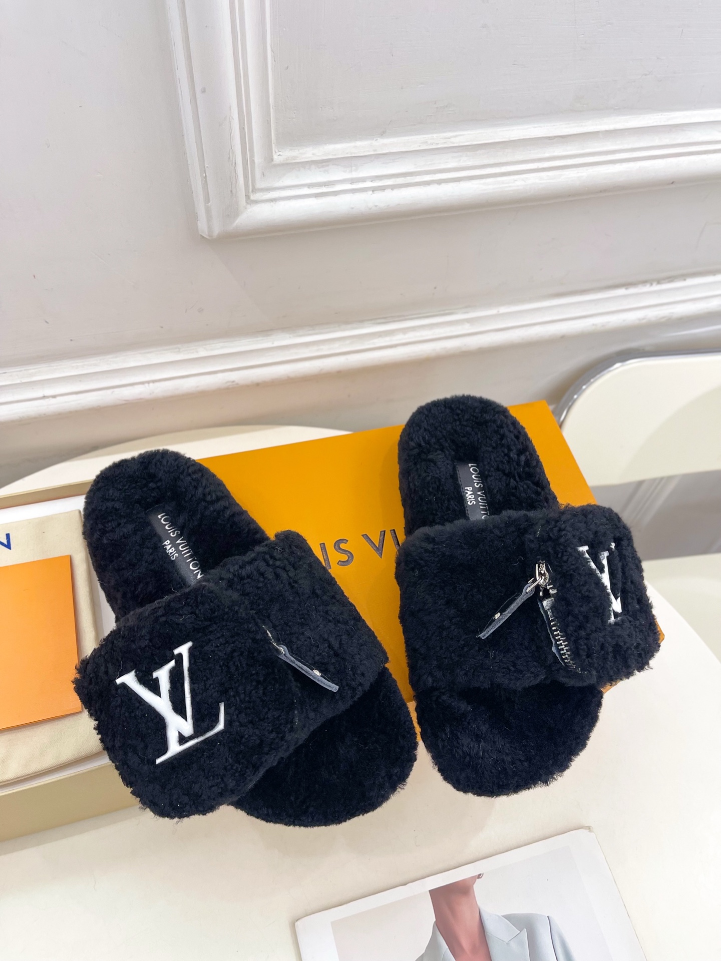 
LV  | 路易威登  25𝐬𝐬 

🧡💚2025春夏新款 顶级版本⚠️
专柜主打最新款 LV钱包毛毛