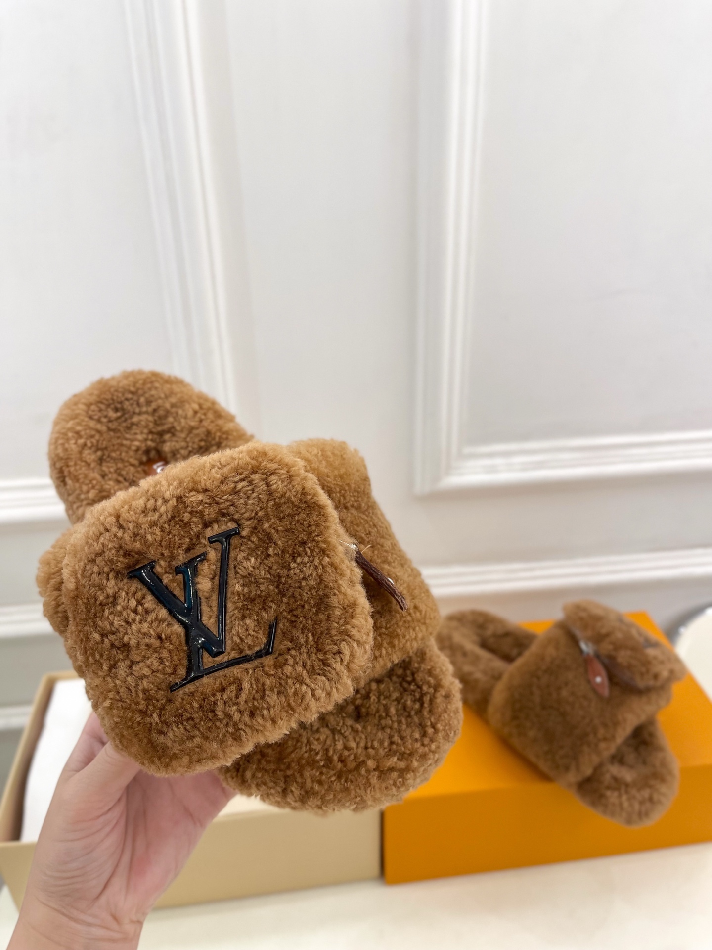 
LV  | 路易威登  25𝐬𝐬 

🧡💚2025春夏新款 顶级版本⚠️
专柜主打最新款 LV钱包毛毛