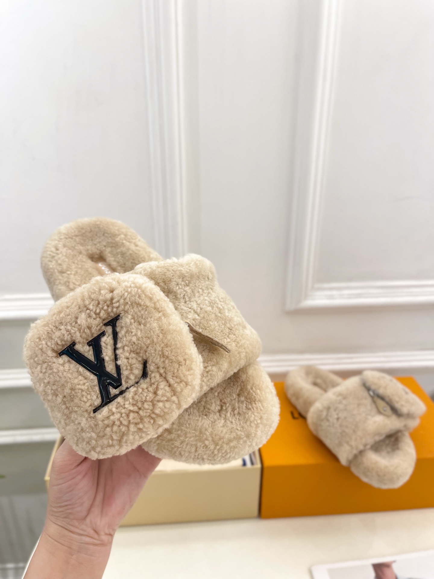 
LV  | 路易威登  25𝐬𝐬 

🧡💚2025春夏新款 顶级版本⚠️
专柜主打最新款 LV钱包毛毛