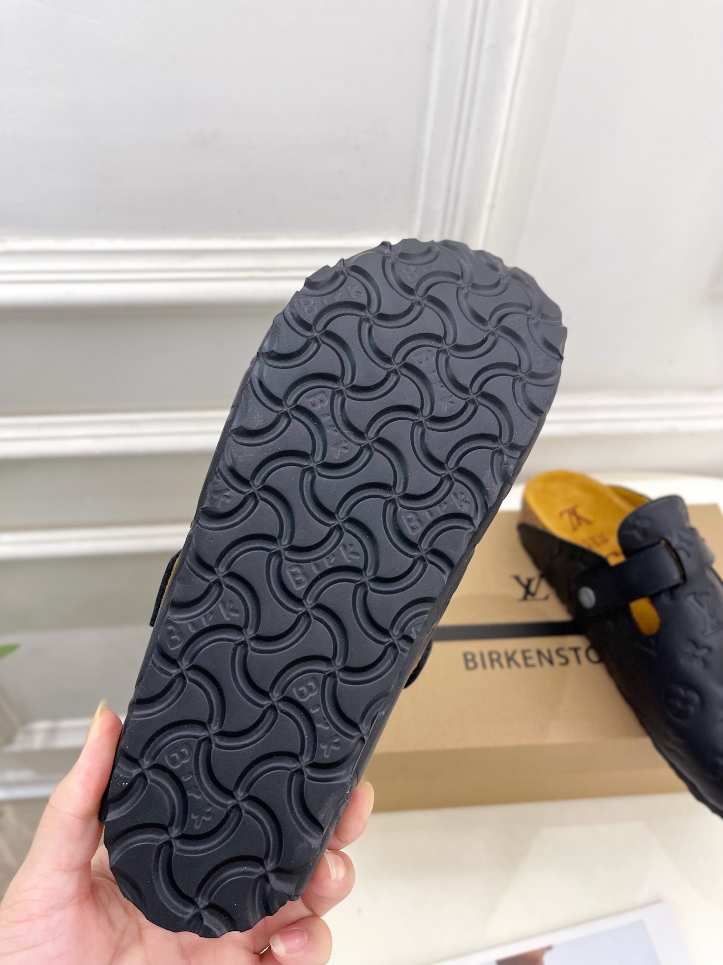 LV | 路易威登 25𝐬𝐬
🧡💚2025 早春新款 顶级版本⚠️
专柜主打最新款 Louis