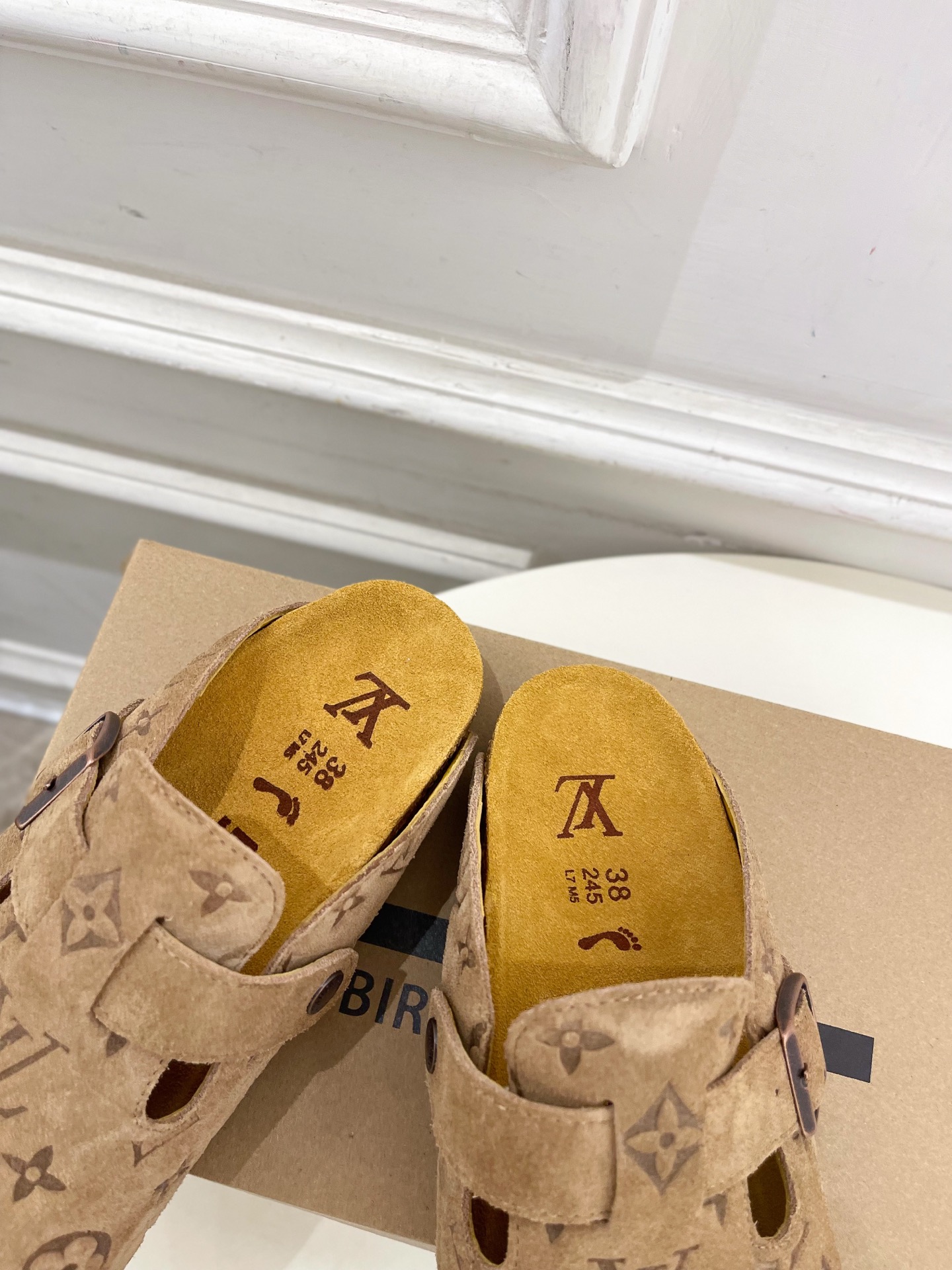 LV  | 路易威登  25𝐬𝐬 

🧡💚2025 早春新款 顶级版本⚠️
专柜主打最新款 Louis 