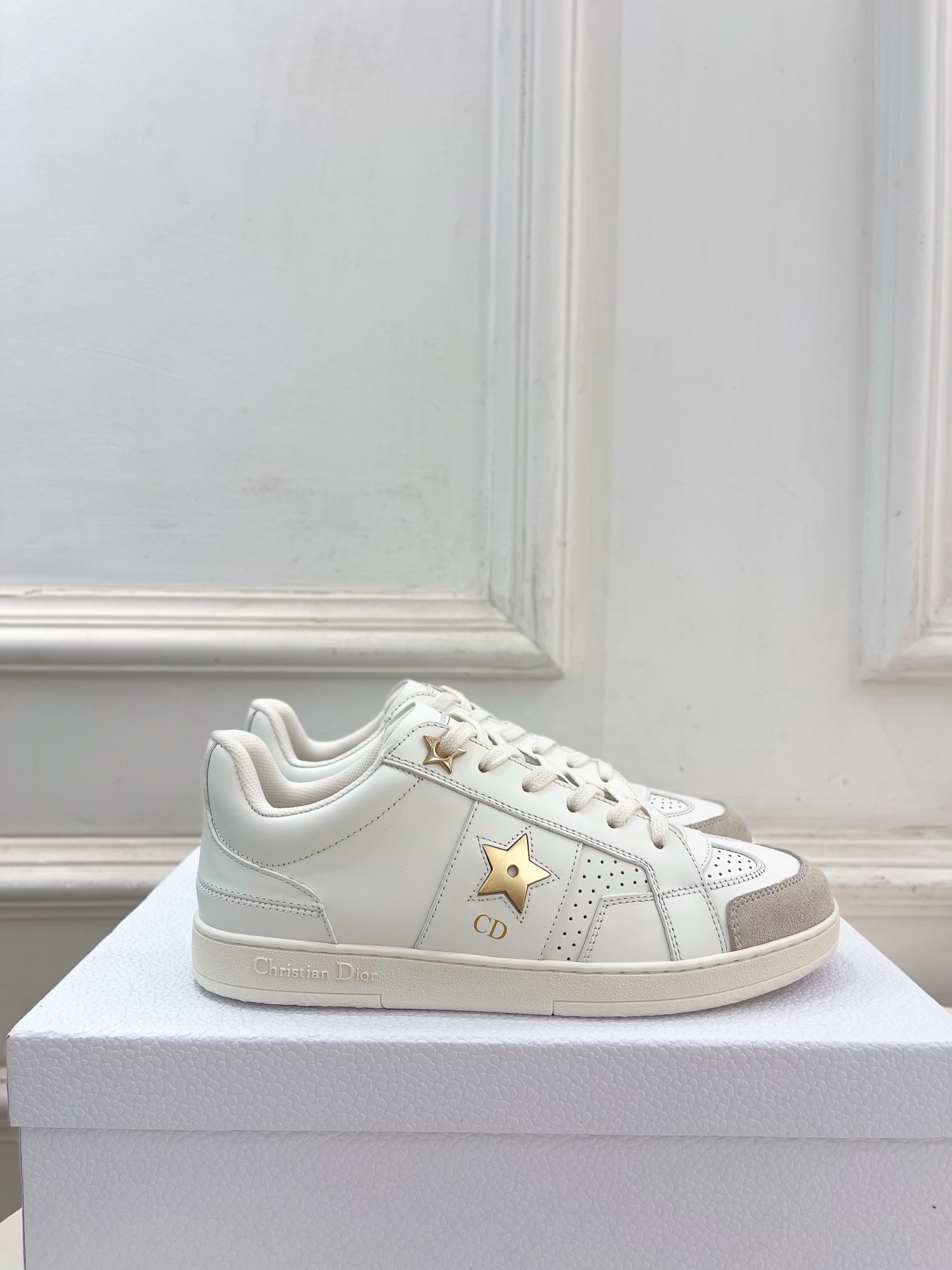 Dior |  迪奥 25𝐬𝐬 

🧡💚2025 早春新款 顶级版本⚠️
专柜主打新款 Dior Sta
