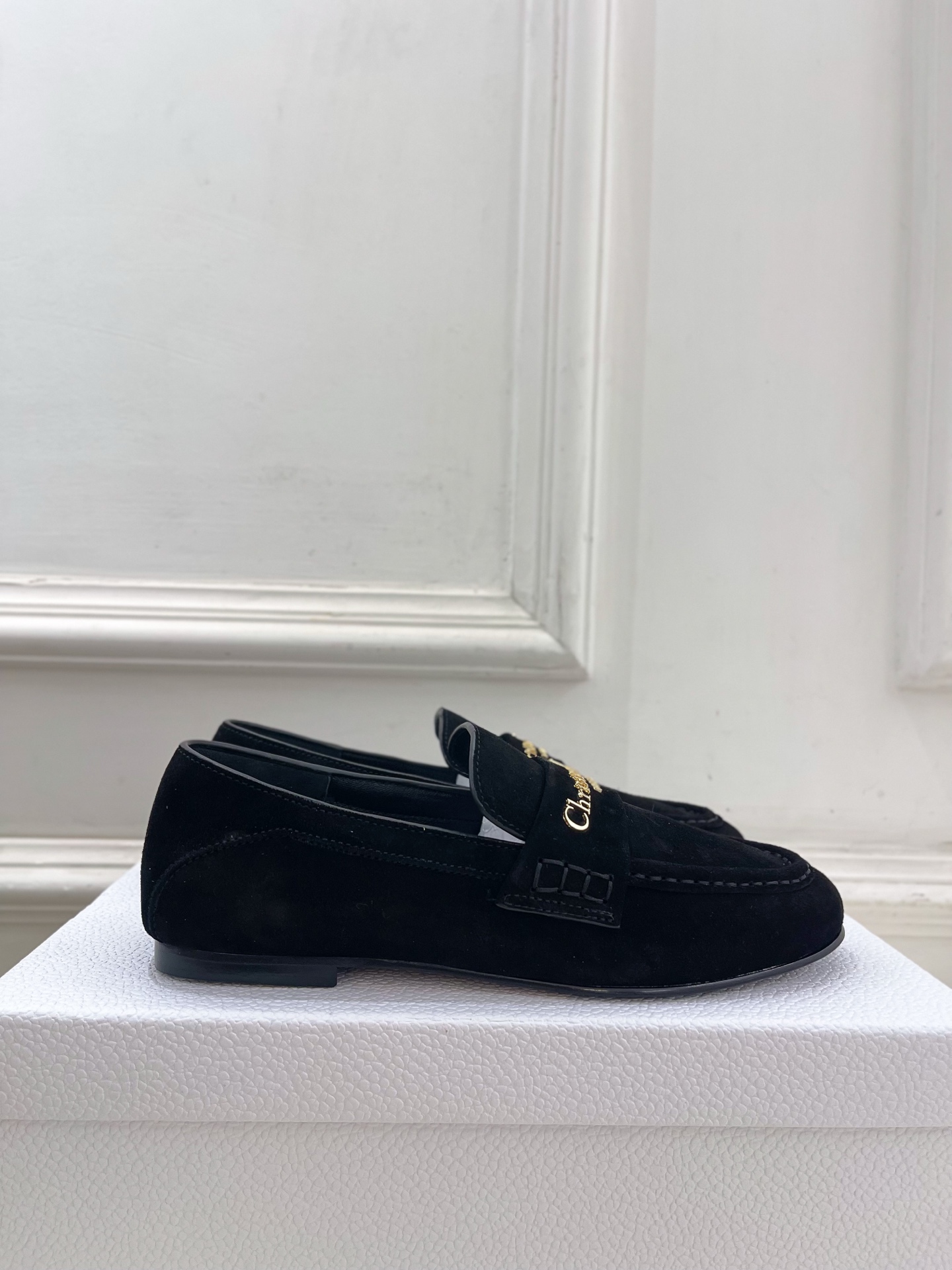 Dior |  迪奥 25𝐬𝐬 

🧡💚2025秋冬新品 顶级版本⚠️
专柜主打新款  Dior Boy