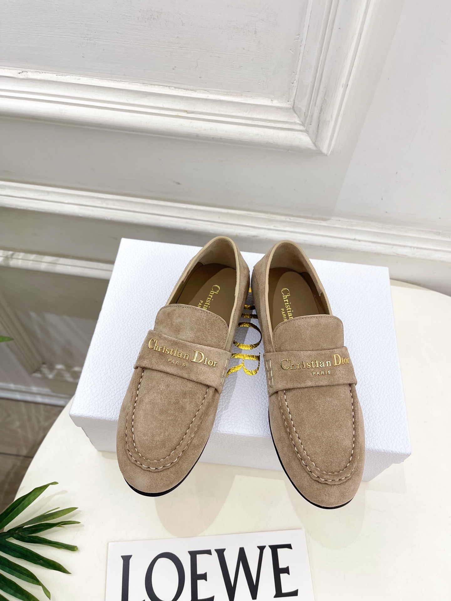 Dior |  迪奥 25𝐬𝐬 

🧡💚2025秋冬新品 顶级版本⚠️
专柜主打新款  Dior Boy