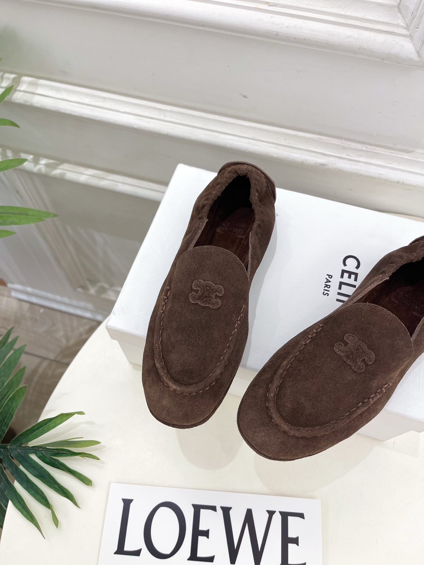 CELINE | 赛琳 25𝐬𝐬
💛2025秋冬新品 凯旋门ADAM麂皮乐福鞋 上新!
🔜BS