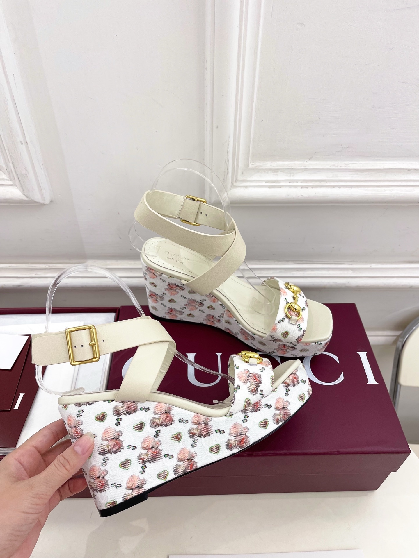 Gucci | 古驰 25𝐬𝐬
⭐️ G家 主打系列终于面世,狠货值得期待!原有的经典 创造