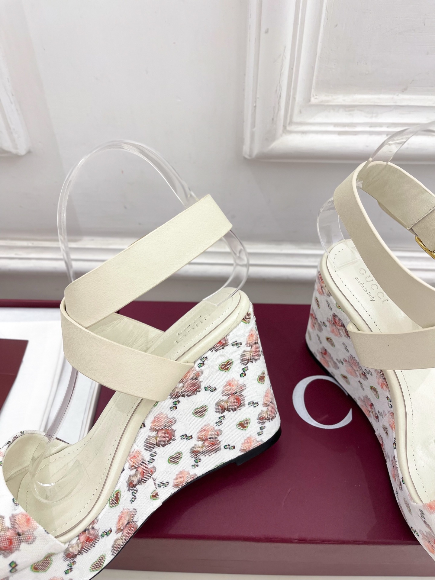 Gucci | 古驰 25𝐬𝐬
⭐️ G家 主打系列终于面世,狠货值得期待!原有的经典 创造