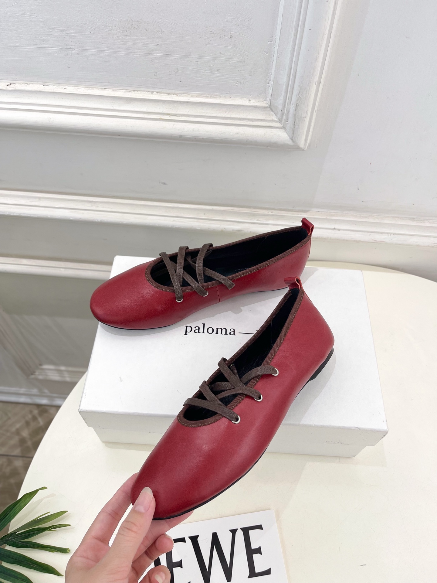 Paloma Wool 2025秋冬新品 经典复古圆头系带芭蕾舞鞋
—————————
作为这两年最受欢