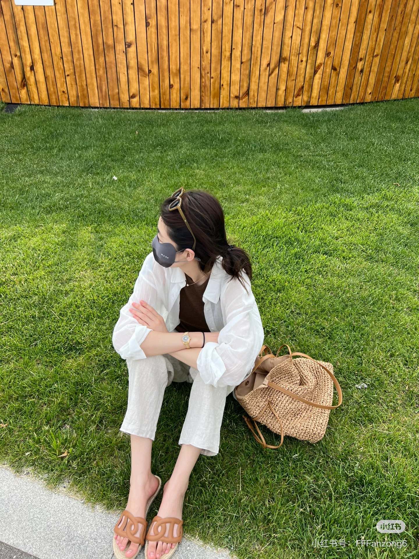 NO:462914,Demonstration of foot fitting, slippers, slippers19860909上脚搭配示范,拖鞋,slippers,Women's Shoes