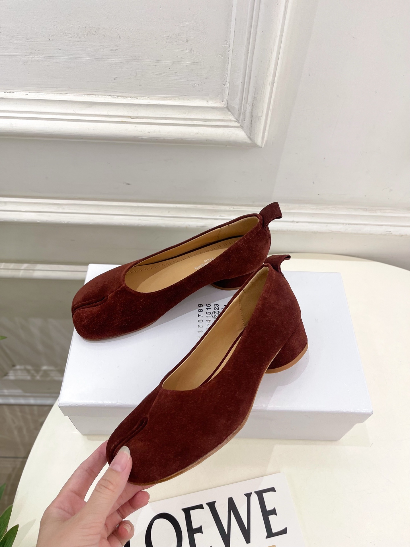 Maison Margiela· MM6马吉拉 2025 春夏新款 Tabi分趾牛猄芭蕾鞋———————