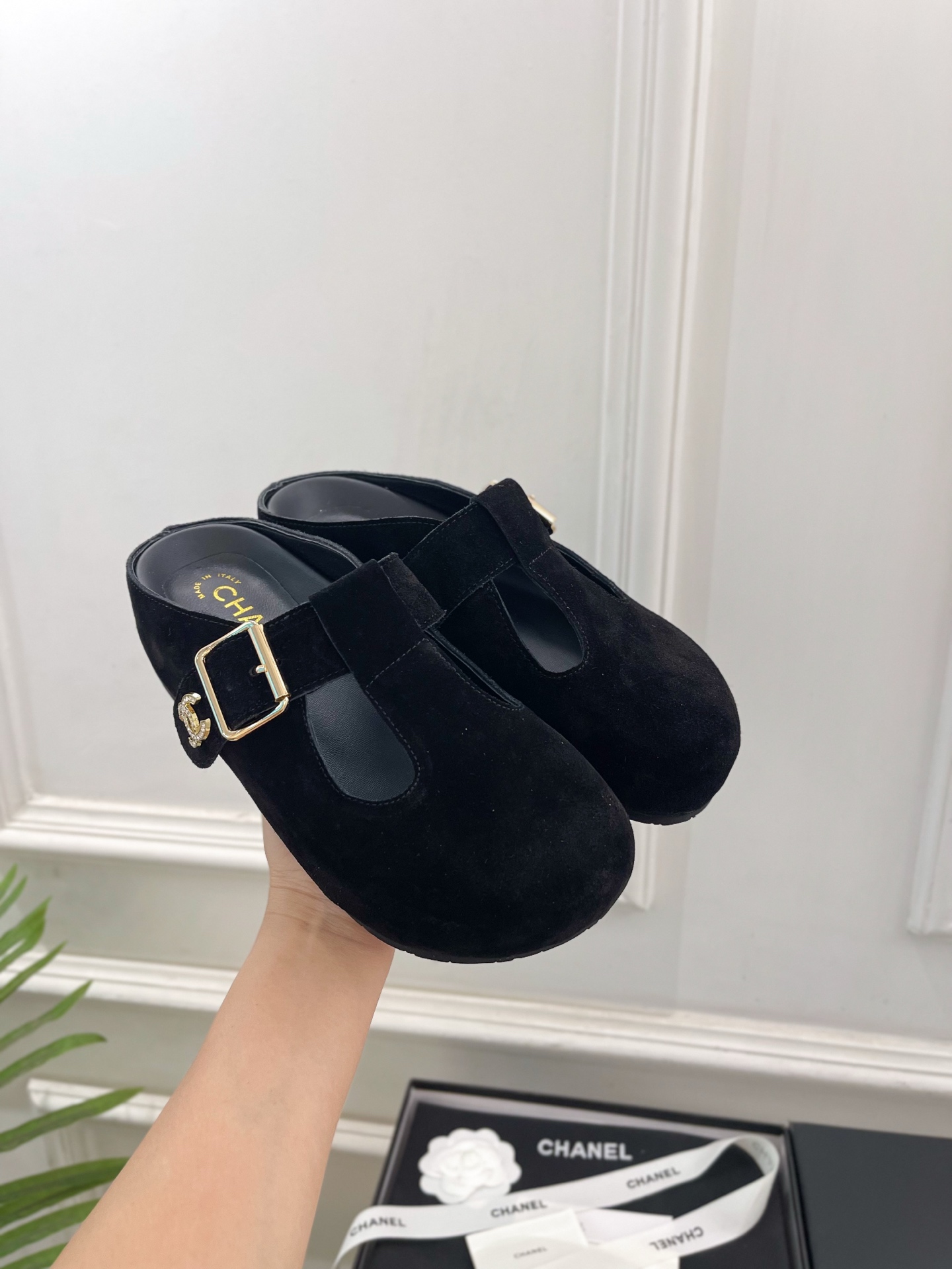 𝐂𝐇𝐀𝐍𝐄𝐋 | 小香 25𝐬𝐬 🦋2025 春夏新品 小香复古勃肯休闲半拖鞋 系列上新〰🍬 BS时尚圈