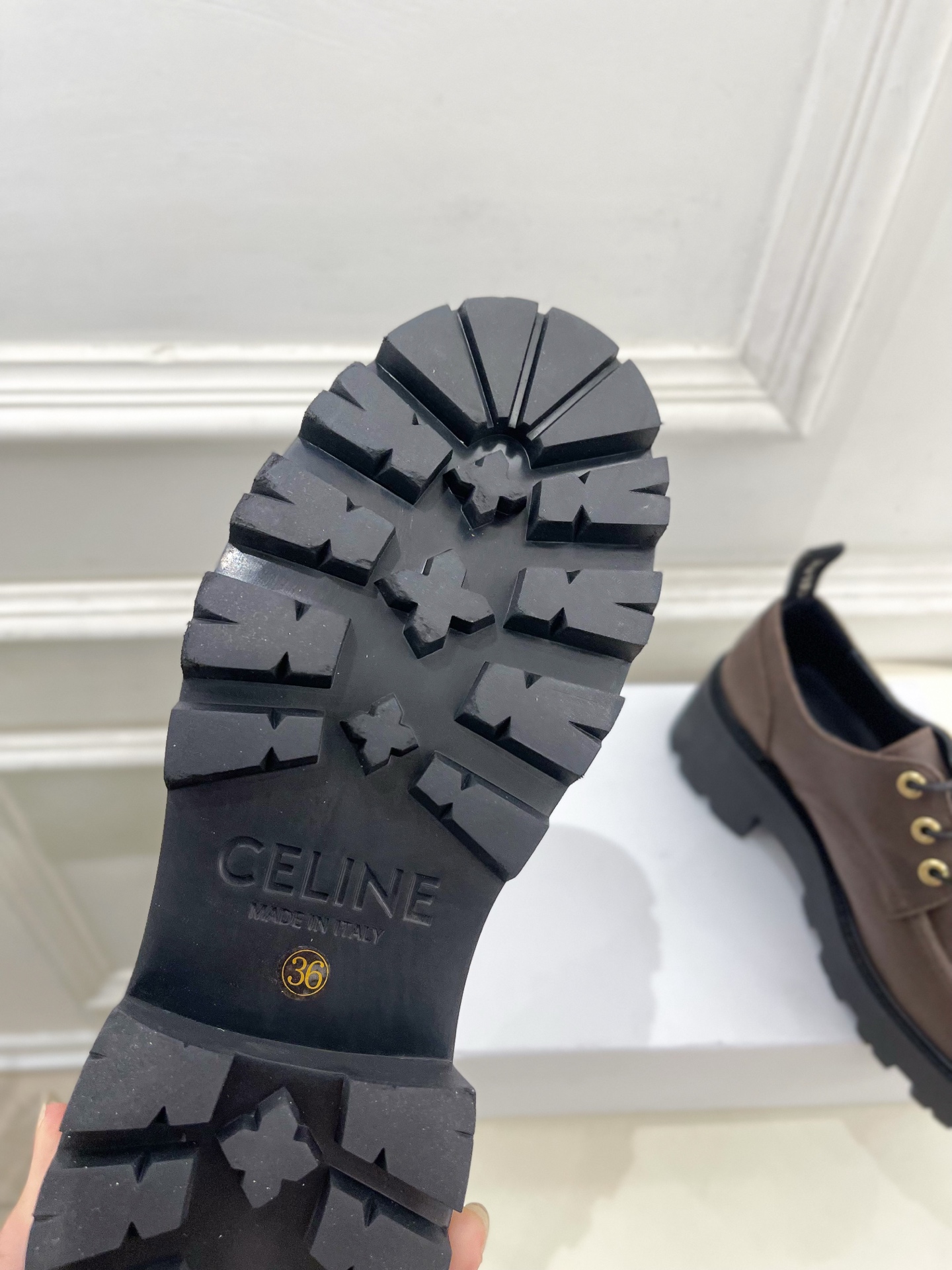 CELINE | 赛琳 25𝐬𝐬 💛2025秋冬新品 凯旋门TRIOMPHE厚底复古德比鞋上新！🔜BS 