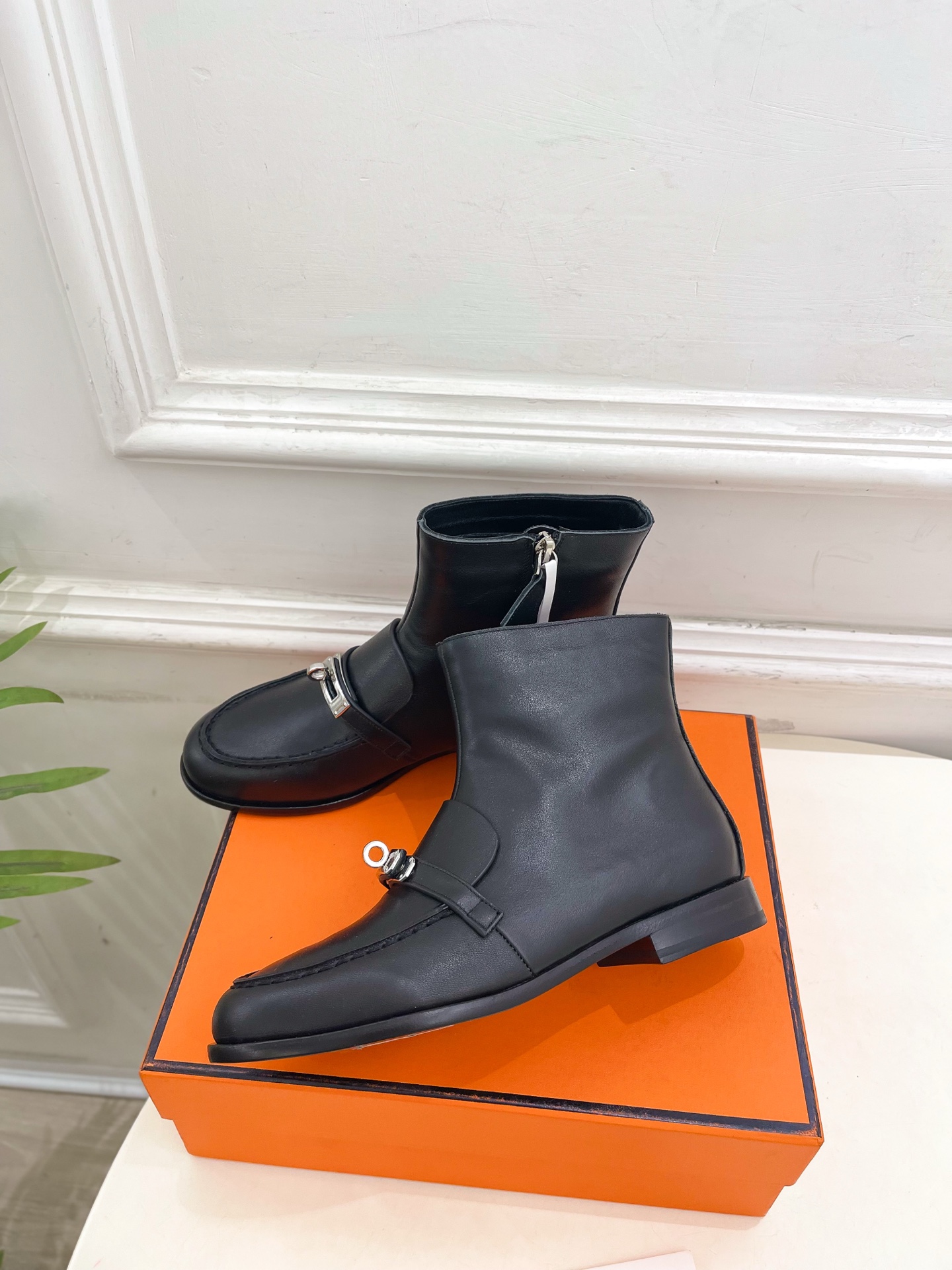 🐎𝐇𝐄𝐑𝐌𝐄* 爱玛仕 25𝐬𝐬 🌈专柜新款 2025秋冬新品走秀款 经典Kelly扣及踝靴短靴系列〰◽