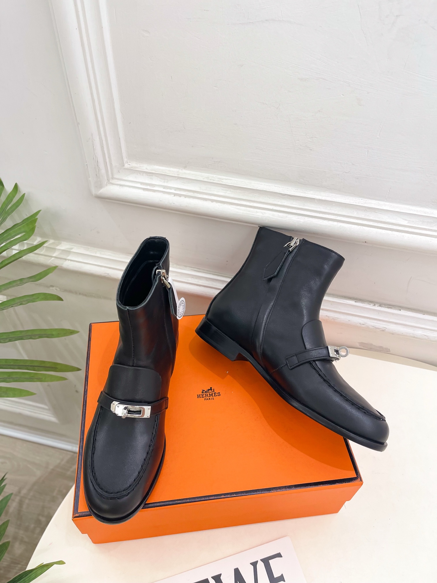 🐎𝐇𝐄𝐑𝐌𝐄* 爱玛仕 25𝐬𝐬 🌈专柜新款 2025秋冬新品走秀款 经典Kelly扣及踝靴短靴系列〰◽