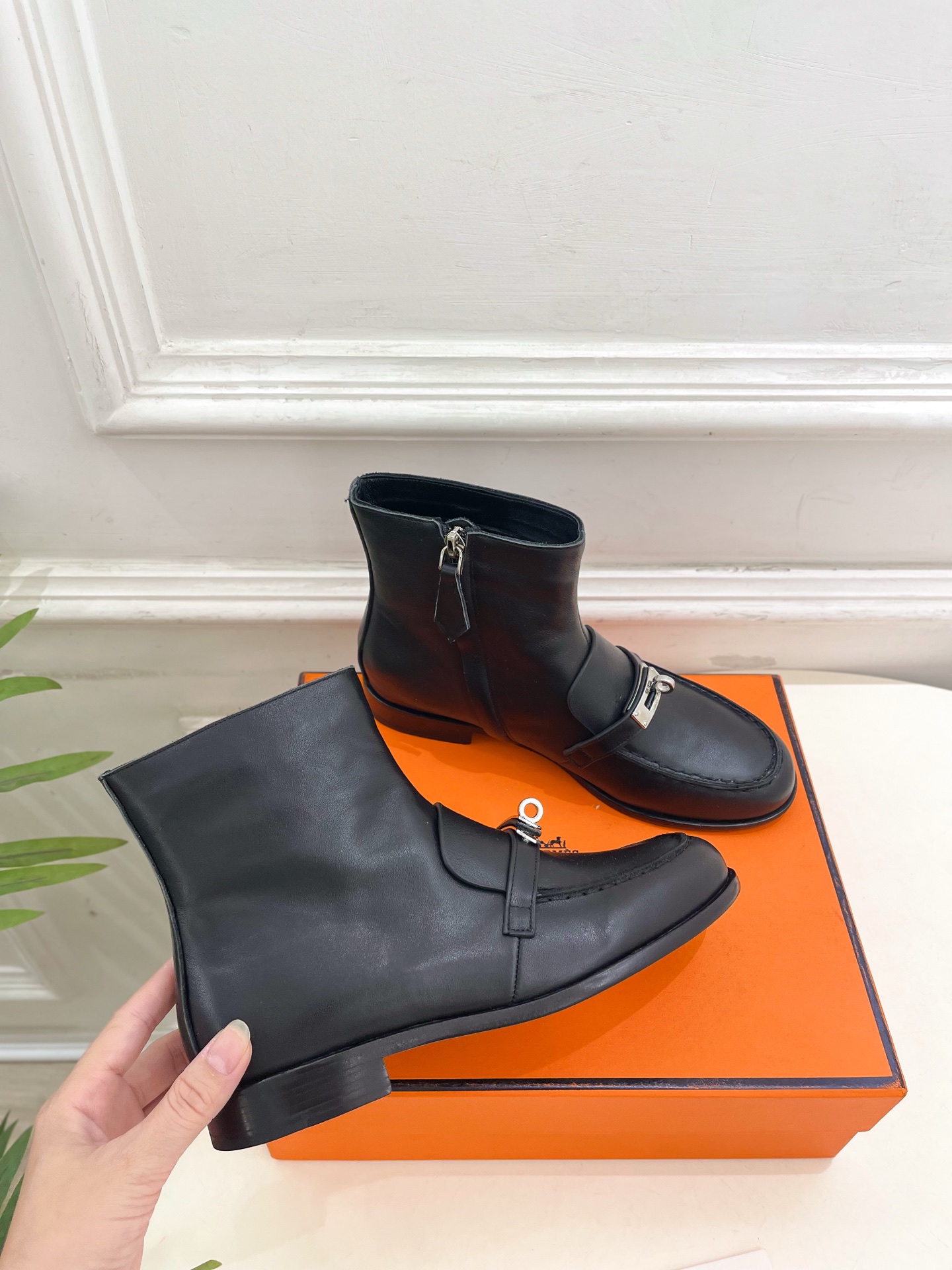 🐎𝐇𝐄𝐑𝐌𝐄* 爱玛仕 25𝐬𝐬 🌈专柜新款 2025秋冬新品走秀款 经典Kelly扣及踝靴短靴系列〰◽
