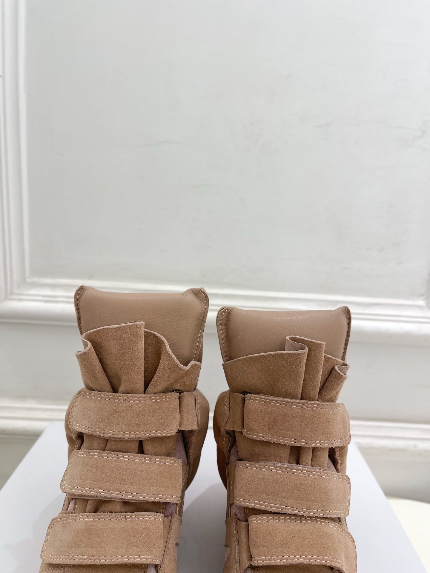 ISABEL MARANT | 伊莎贝尔 25𝐬𝐬2025秋冬新品 经典复古拼色内增高运动鞋——————