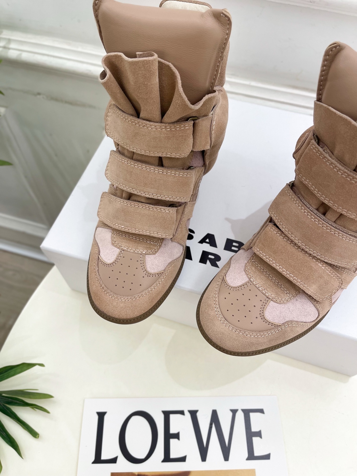 ISABEL MARANT | 伊莎贝尔 25𝐬𝐬2025秋冬新品 经典复古拼色内增高运动鞋——————