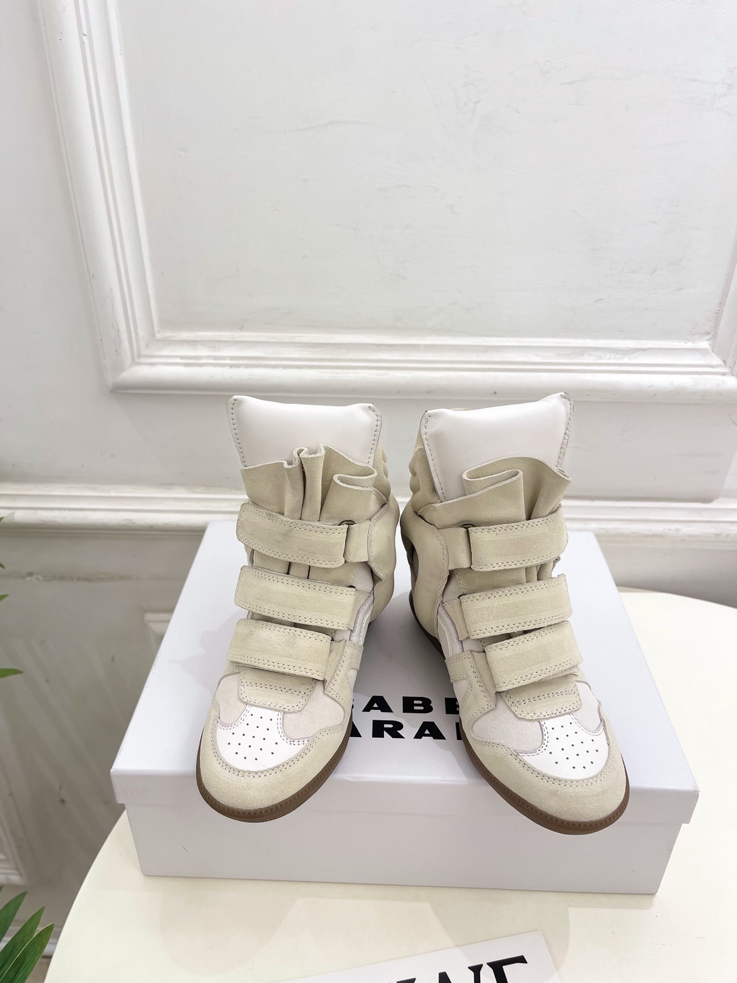 ISABEL MARANT | 伊莎贝尔 25𝐬𝐬2025秋冬新品 经典复古拼色内增高运动鞋——————