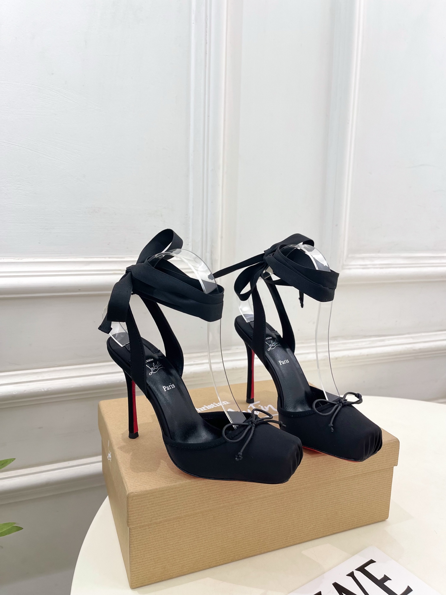Christian Louboutin路铂廷CL 红底鞋 25ss最新Cassia Lace Up 芭蕾