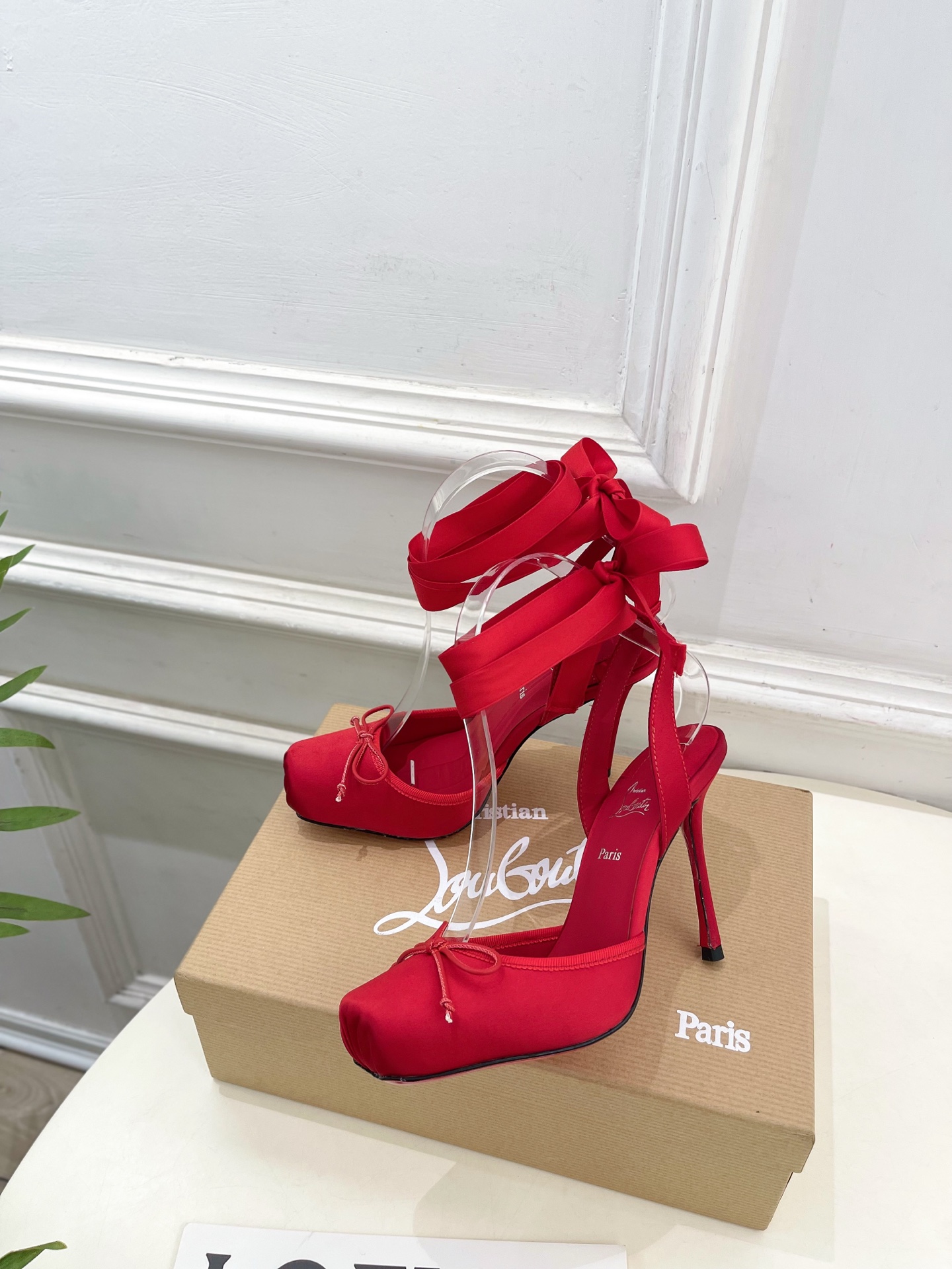 Christian Louboutin路铂廷CL 红底鞋 25ss最新Cassia Lace Up 芭蕾