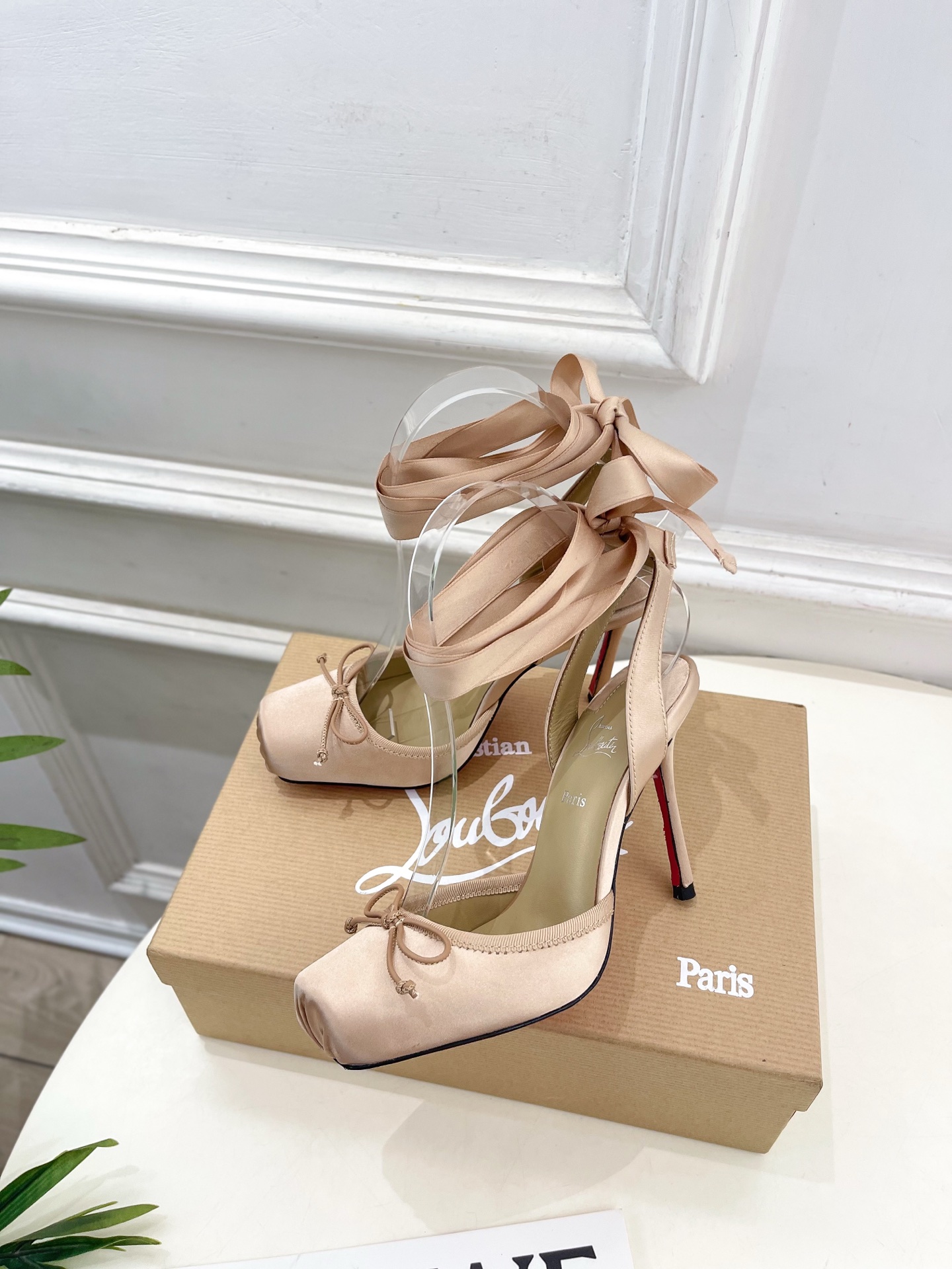 Christian Louboutin路铂廷CL 红底鞋 25ss最新Cassia Lace Up 芭蕾