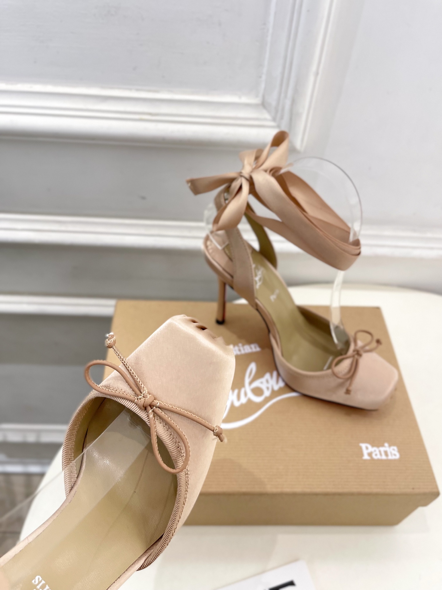 Christian Louboutin路铂廷CL 红底鞋 25ss最新Cassia Lace Up 芭蕾