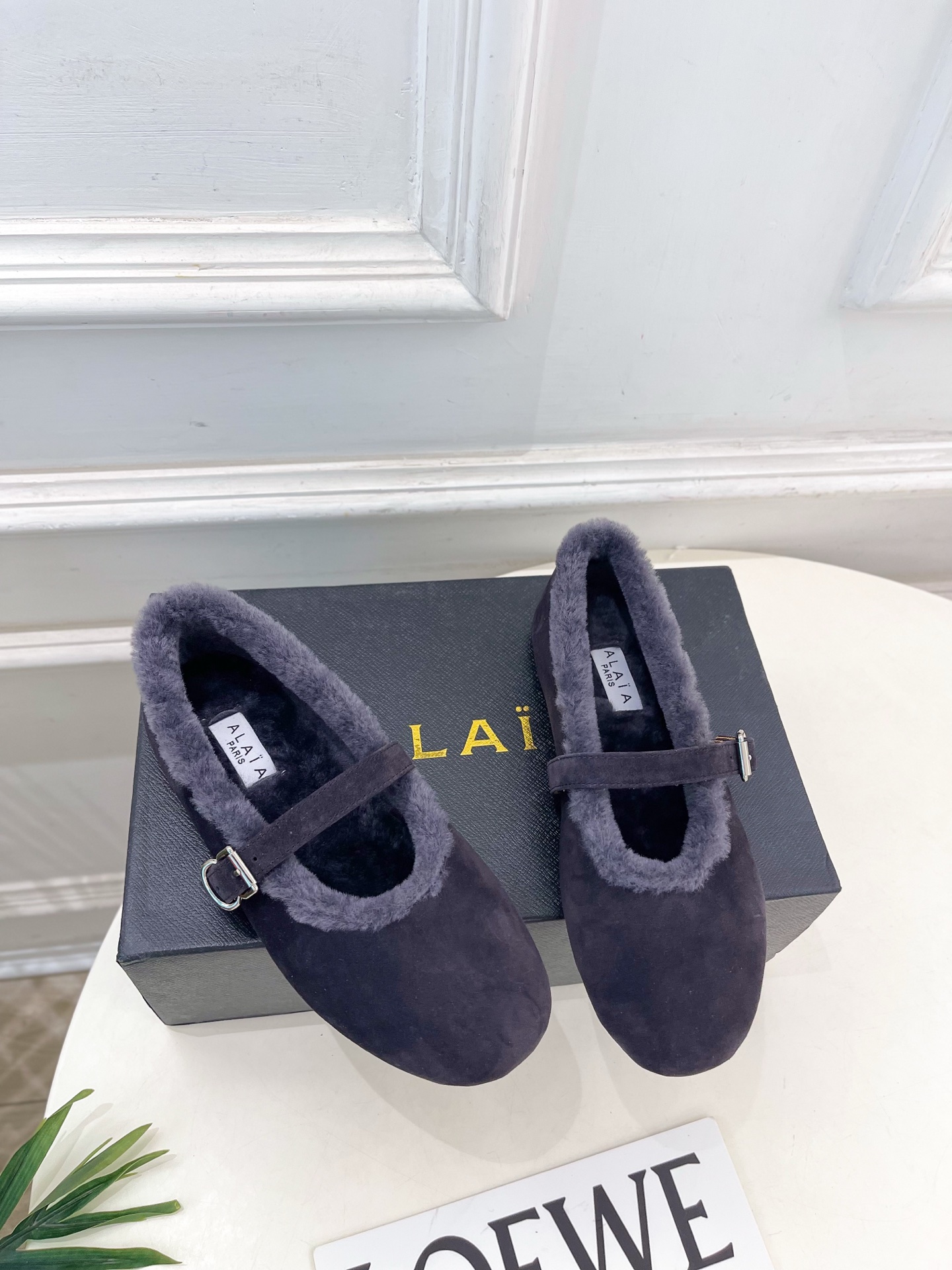 ALAÏA 阿莱亚25SS春夏新品玛丽珍毛毛鞋—————————Alaïa作为这两年最受欢迎的鬼才设计师