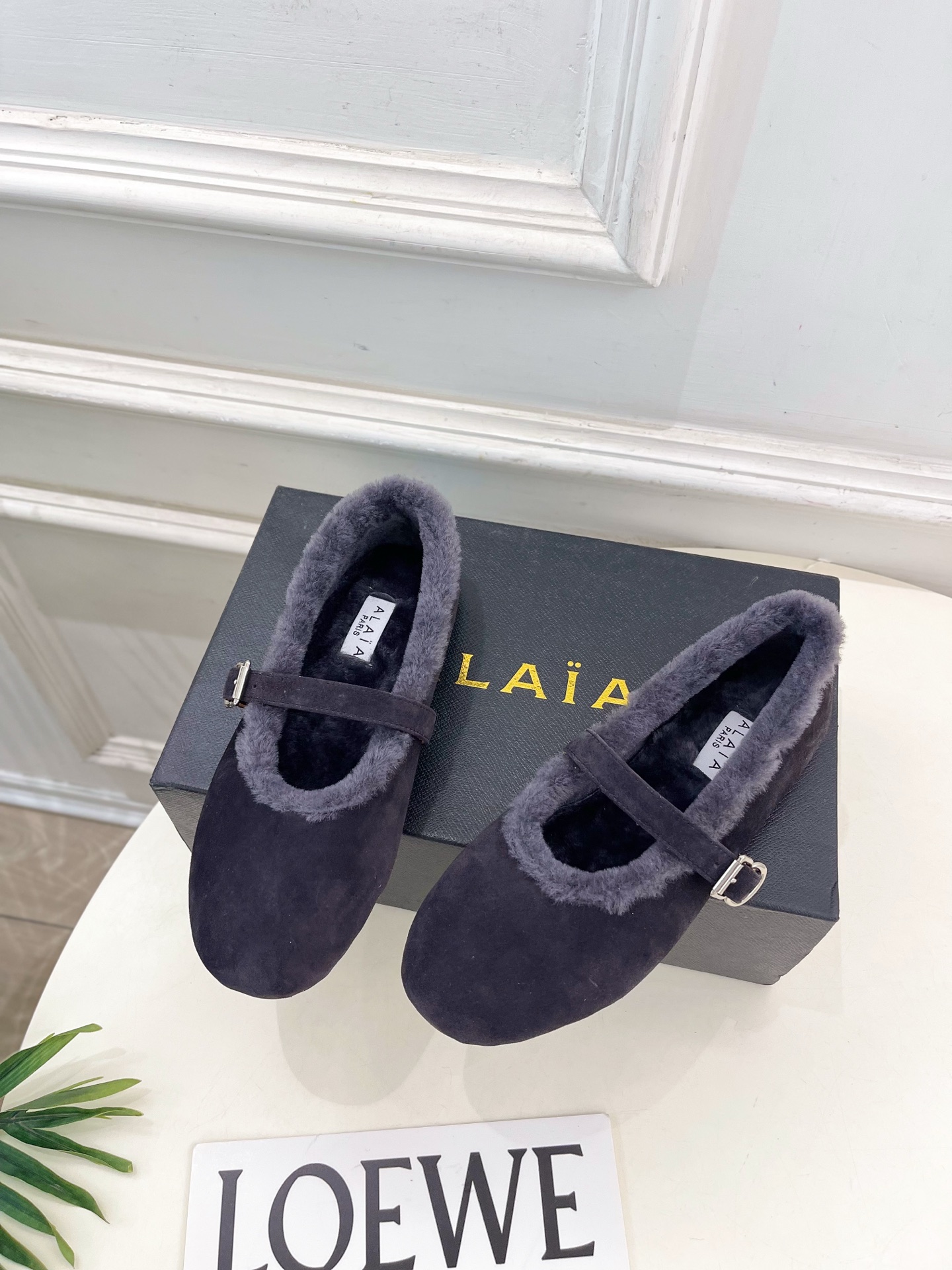 ALAÏA 阿莱亚25SS春夏新品玛丽珍毛毛鞋—————————Alaïa作为这两年最受欢迎的鬼才设计师