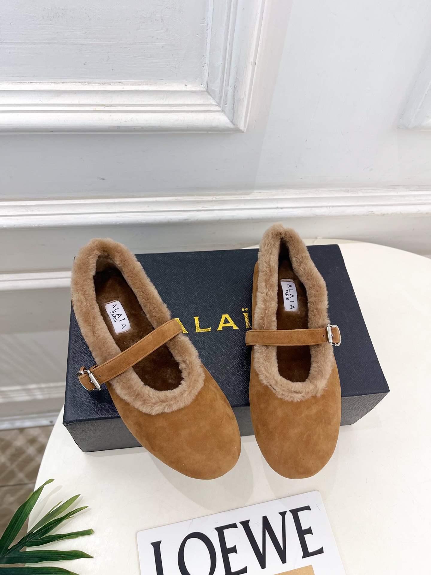 ALAÏA 阿莱亚25SS春夏新品玛丽珍毛毛鞋—————————Alaïa作为这两年最受欢迎的鬼才设计师
