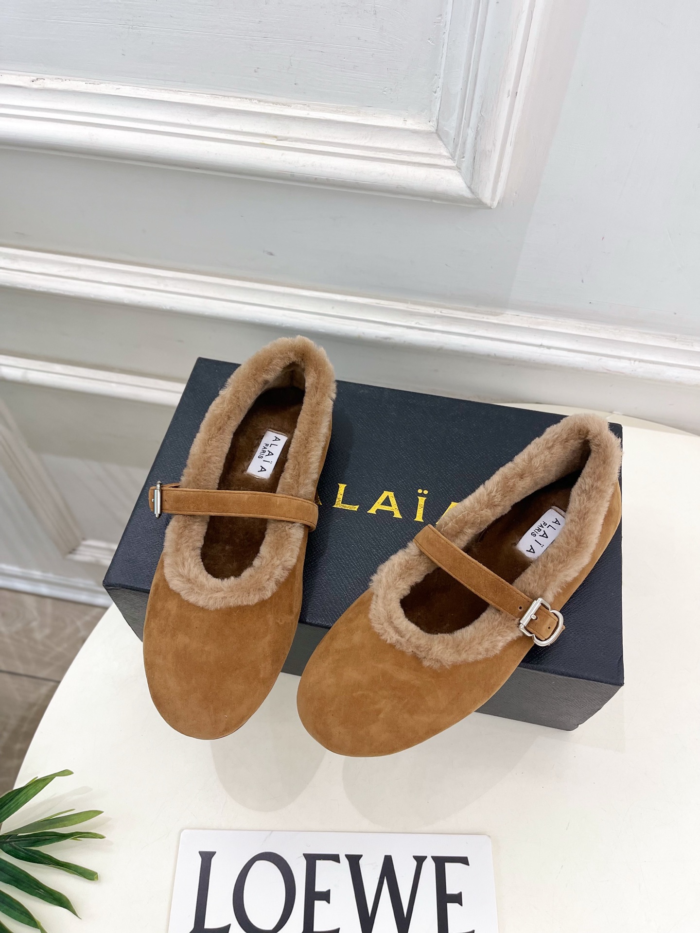 ALAÏA 阿莱亚25SS春夏新品玛丽珍毛毛鞋—————————Alaïa作为这两年最受欢迎的鬼才设计师