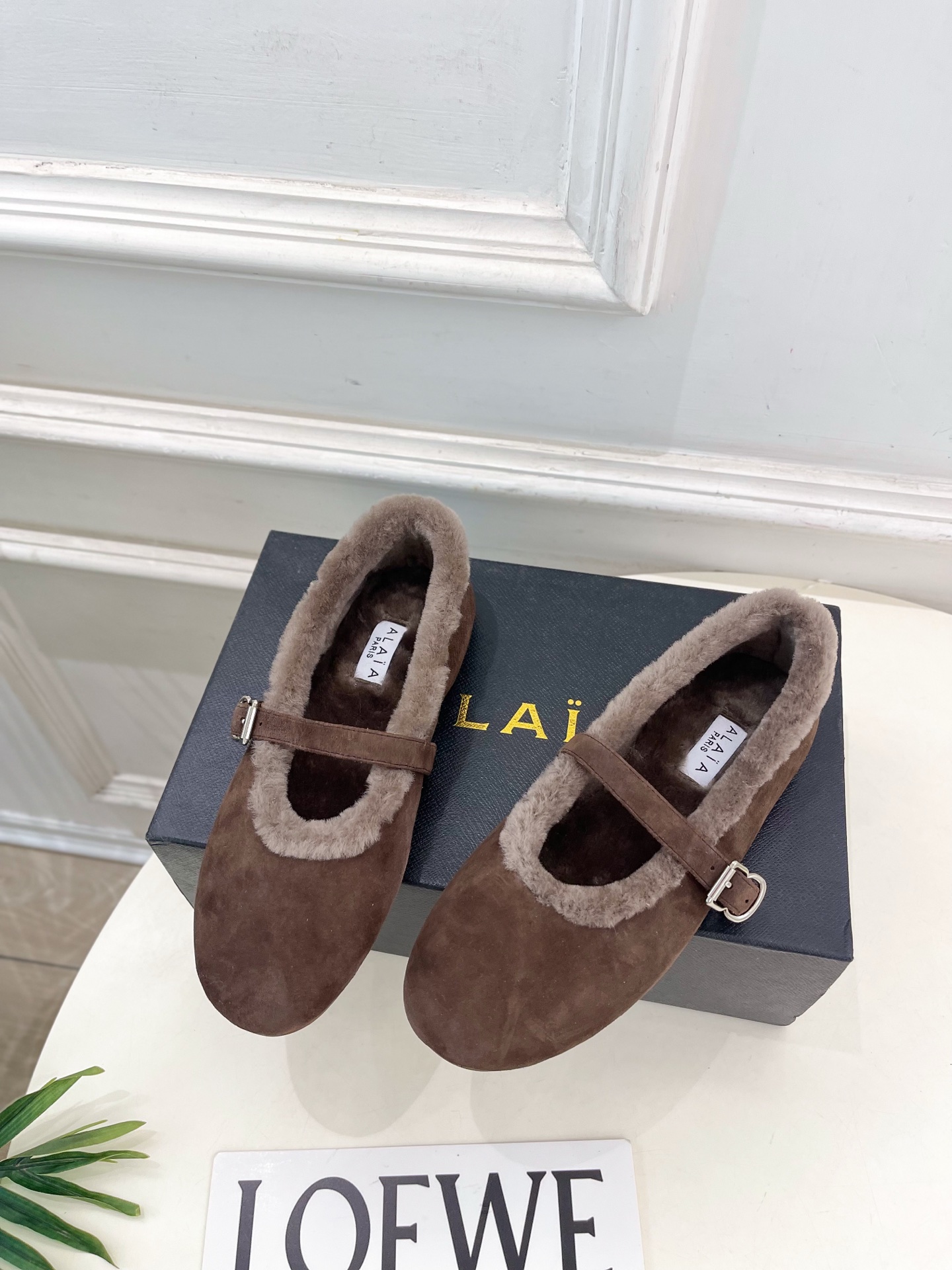 ALAÏA 阿莱亚25SS春夏新品玛丽珍毛毛鞋—————————Alaïa作为这两年最受欢迎的鬼才设计师
