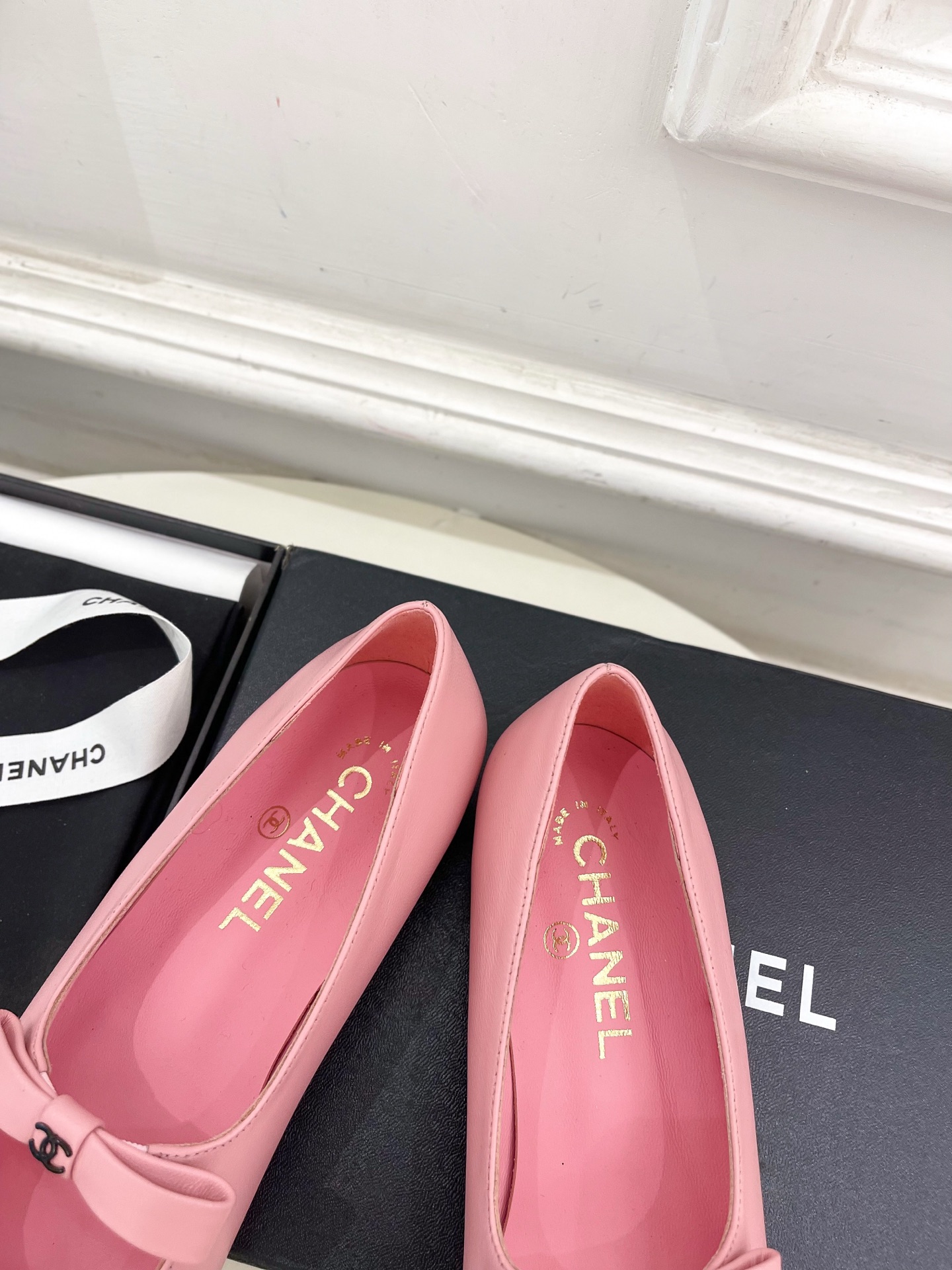 𝐂𝐇𝐀𝐍𝐄𝐋 | 小香 25𝐬𝐬 🦋2025 春夏新品 专柜经典走秀款 小香双C蝴蝶结玛丽珍鞋 系列上新