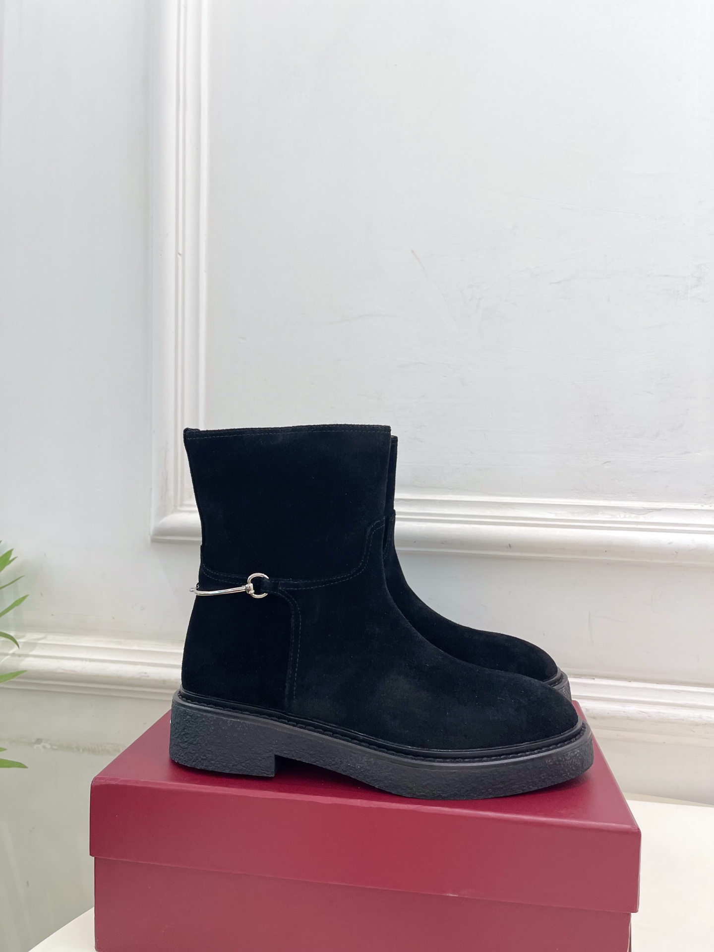 Gucci | 古驰 25𝐬𝐬 ⭐️2025 G家秋冬新品 走秀款经典马衔扣短靴 主打系列终于面世，狠货