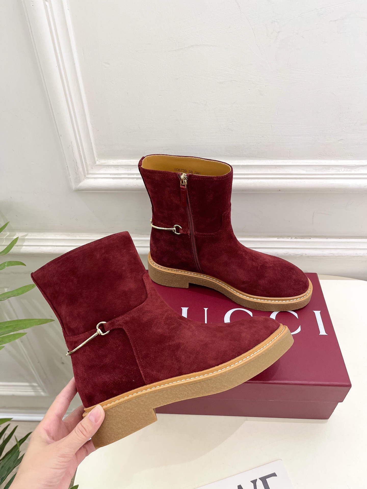Gucci | 古驰 25𝐬𝐬 ⭐️2025 G家秋冬新品 走秀款经典马衔扣短靴 主打系列终于面世，狠货