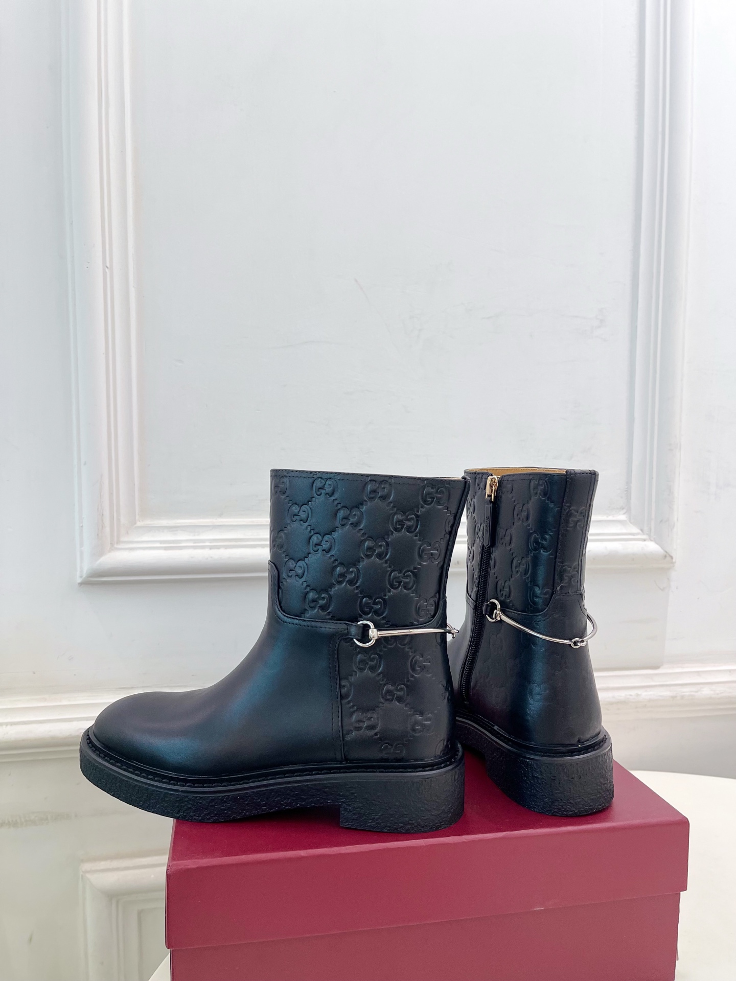 Gucci | 古驰 25𝐬𝐬 ⭐️2025 G家秋冬新品 走秀款经典马衔扣短靴 主打系列终于面世，狠货