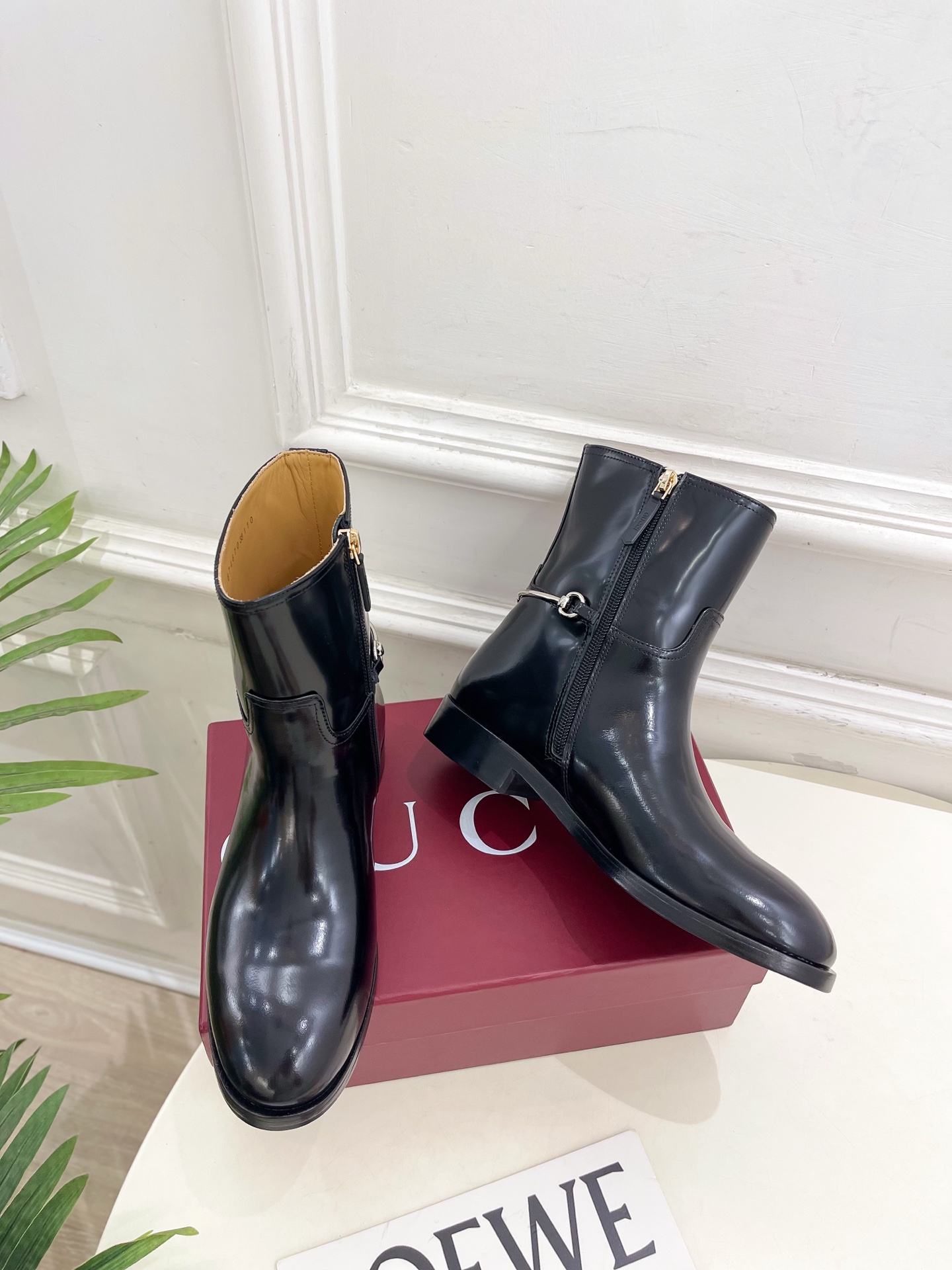Gucci | 古驰 25𝐬𝐬 ⭐️2025秋冬新品 G家经典长条马衔扣短靴 主打系列终于面世，狠货值得