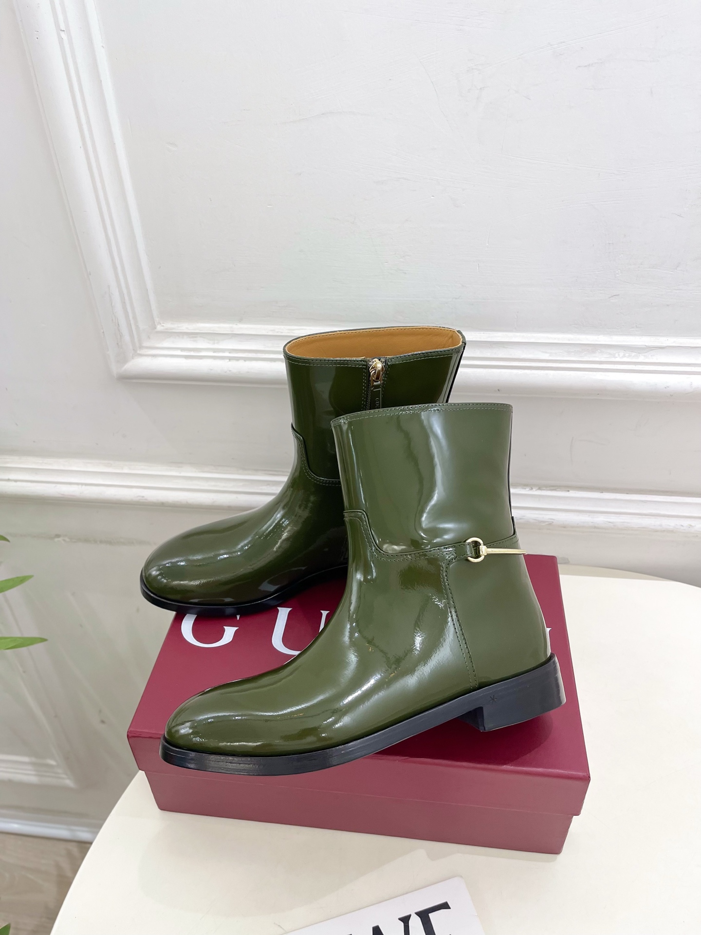Gucci | 古驰 25𝐬𝐬 ⭐️2025秋冬新品 G家经典长条马衔扣短靴 主打系列终于面世，狠货值得