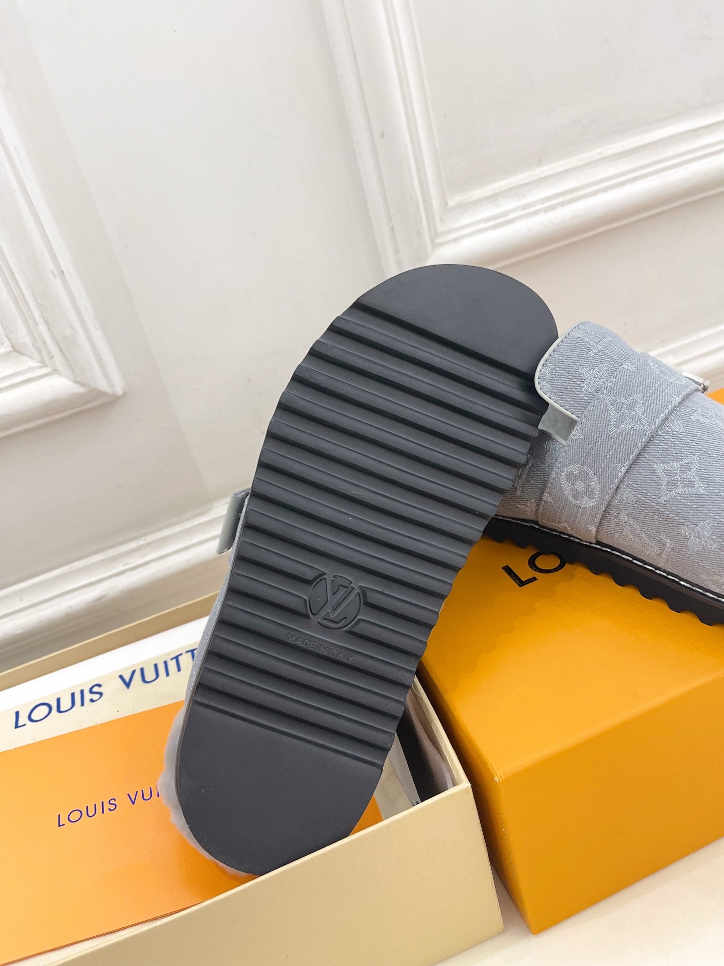 LV | 路易威登 25𝐬𝐬 🧡💚2025 秋冬新款 顶级版本⚠️专柜主打最新款 COSY COMFOR