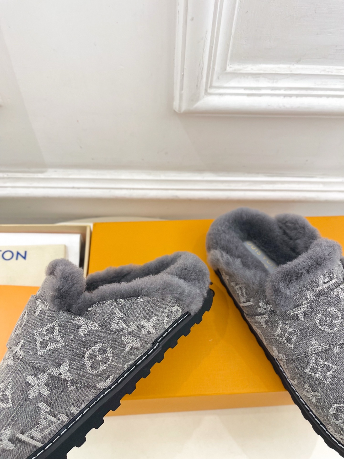 LV | 路易威登 25𝐬𝐬 🧡💚2025 秋冬新款 顶级版本⚠️专柜主打最新款 COSY COMFOR