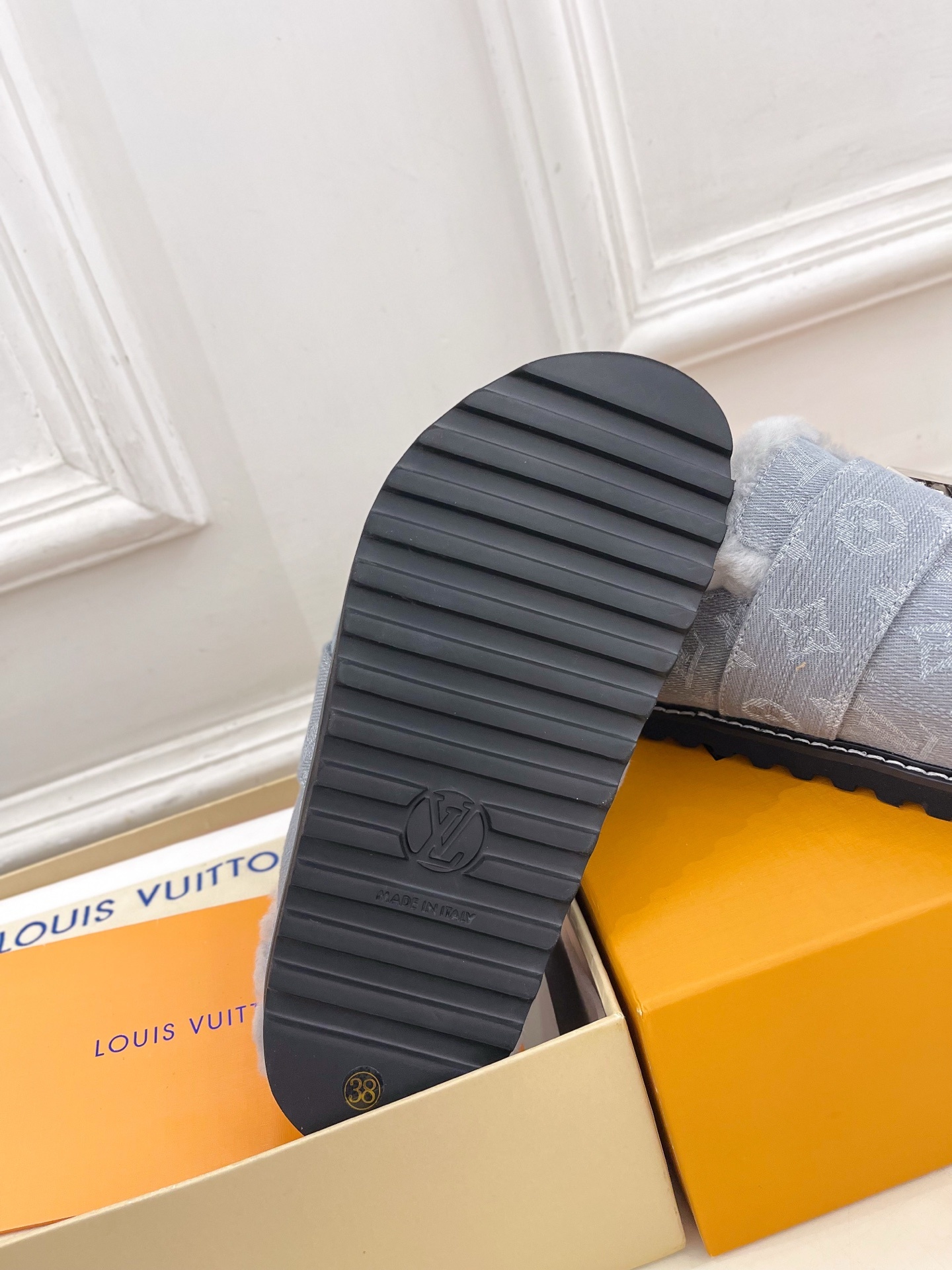 LV | 路易威登 25𝐬𝐬 🧡💚2025 秋冬新款 顶级版本⚠️专柜主打最新款 COSY COMFOR