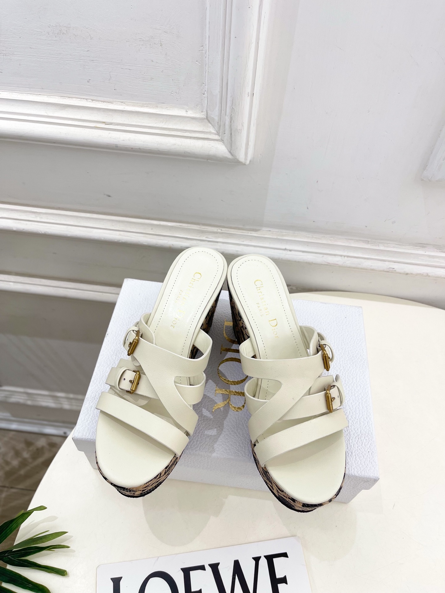 Dior | 迪奥 25 𝐬𝐬 🧡💚2025春夏新品 顶级版本⚠️专柜主打新款 Attitude坡跟拖鞋