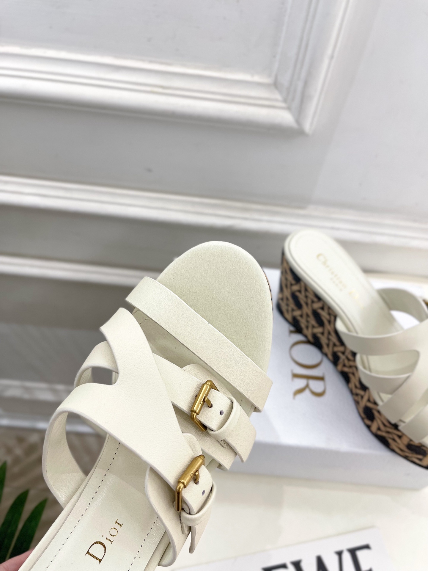 Dior | 迪奥 25 𝐬𝐬 🧡💚2025春夏新品 顶级版本⚠️专柜主打新款 Attitude坡跟拖鞋