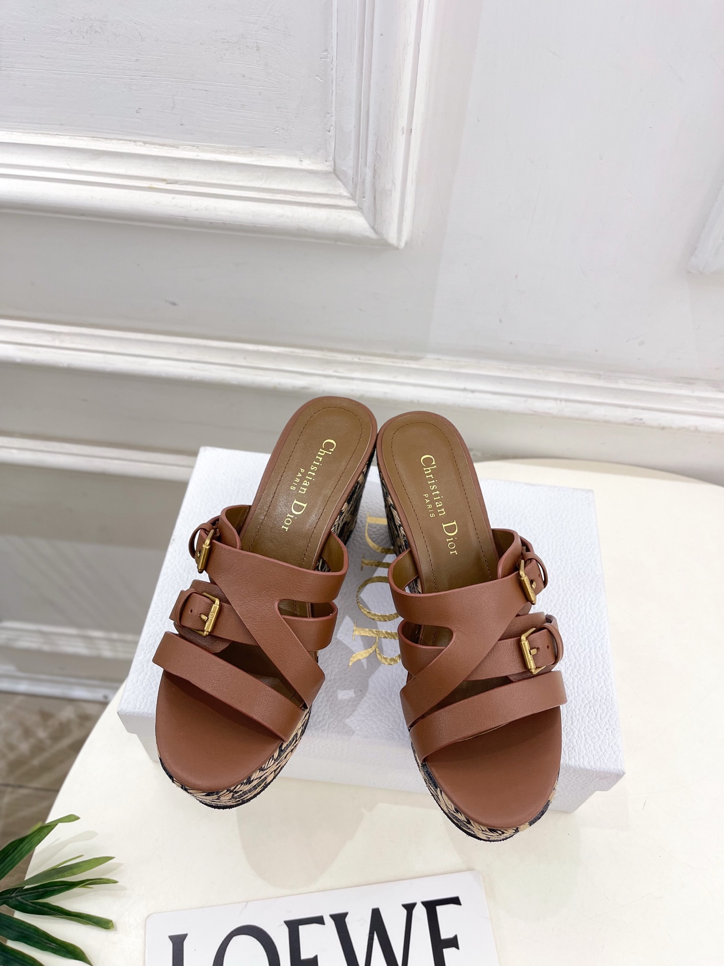 Dior | 迪奥 25 𝐬𝐬 🧡💚2025春夏新品 顶级版本⚠️专柜主打新款 Attitude坡跟拖鞋