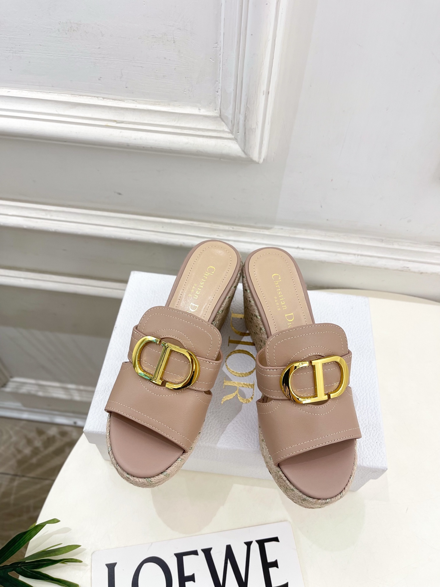Dior | 迪奥 25 𝐬𝐬 🧡💚2025春夏新品 顶级版本⚠️专柜主打新款 CD扣麻绳坡跟拖鞋 硬货