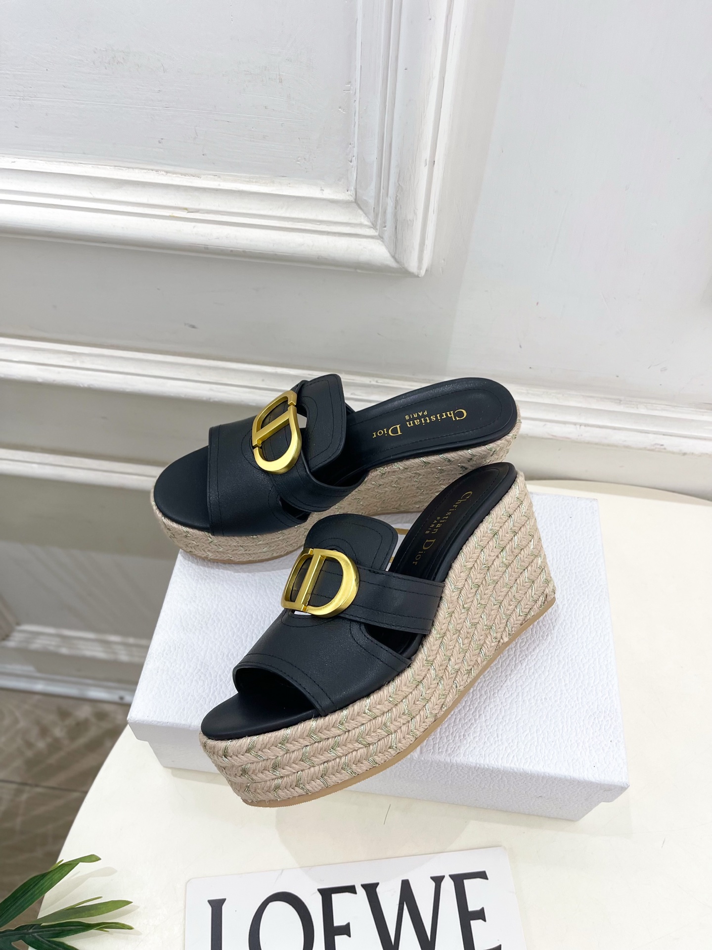 Dior | 迪奥 25 𝐬𝐬 🧡💚2025春夏新品 顶级版本⚠️专柜主打新款 CD扣麻绳坡跟拖鞋 硬货