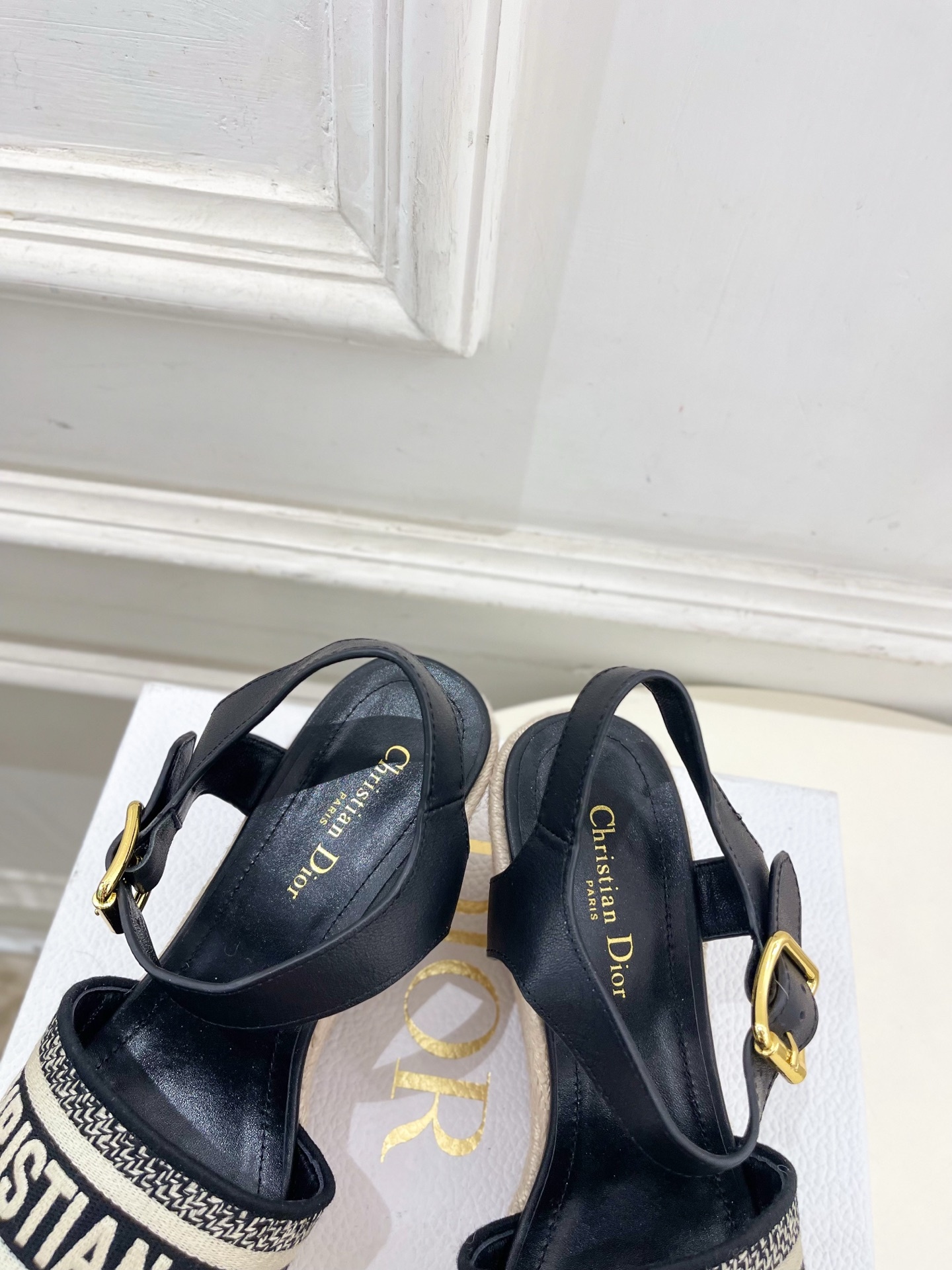Dior | 迪奥 25 𝐬𝐬 🧡💚2025春夏新品 顶级版本⚠️专柜主打新款 Dway 字母刺绣麻绳坡