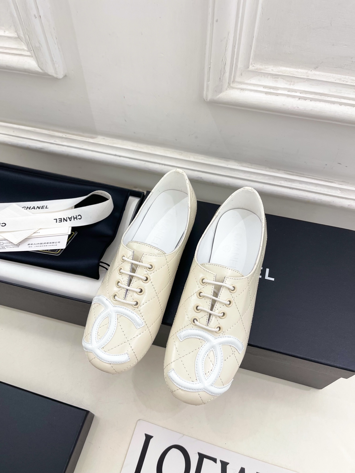 𝐂𝐇𝐀𝐍𝐄𝐋 | 小香 25𝐬𝐬 🦋2025 春夏新品 专柜经典走秀款 小香大双C中古玛丽珍芭蕾鞋 系列